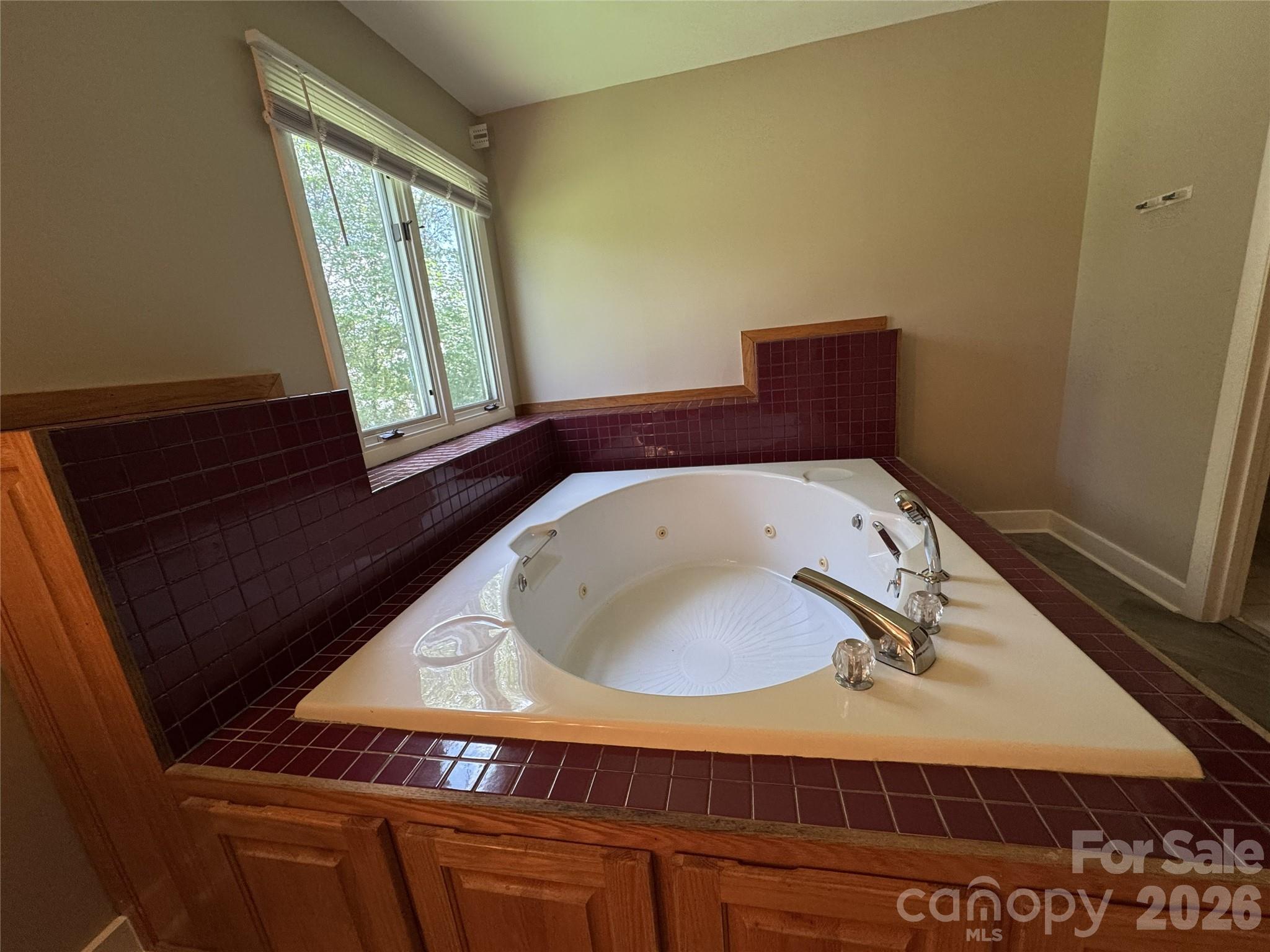 7825 Plott Road Property Photo 27