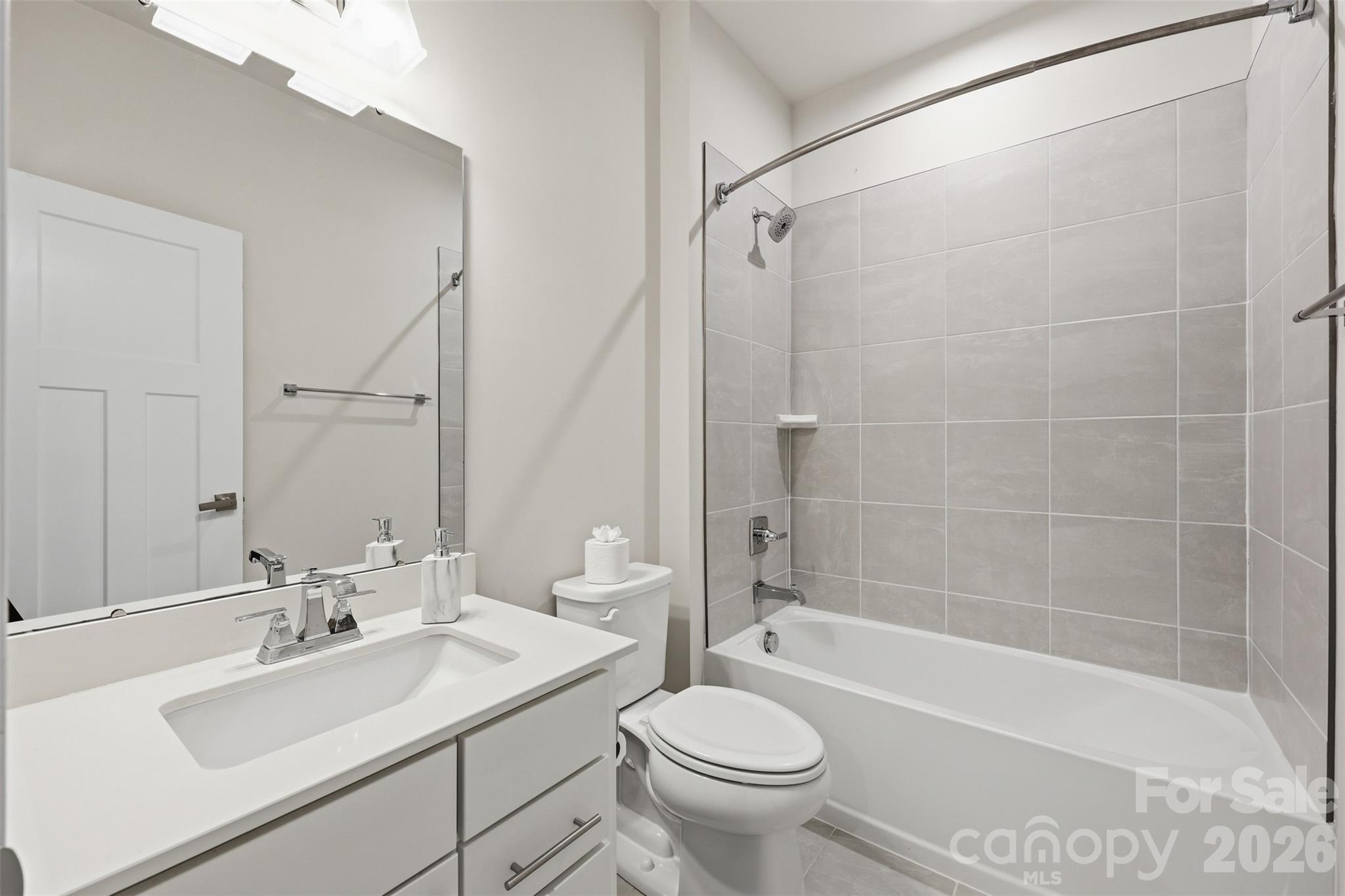 6334 Cambridge Drive Property Photo 6