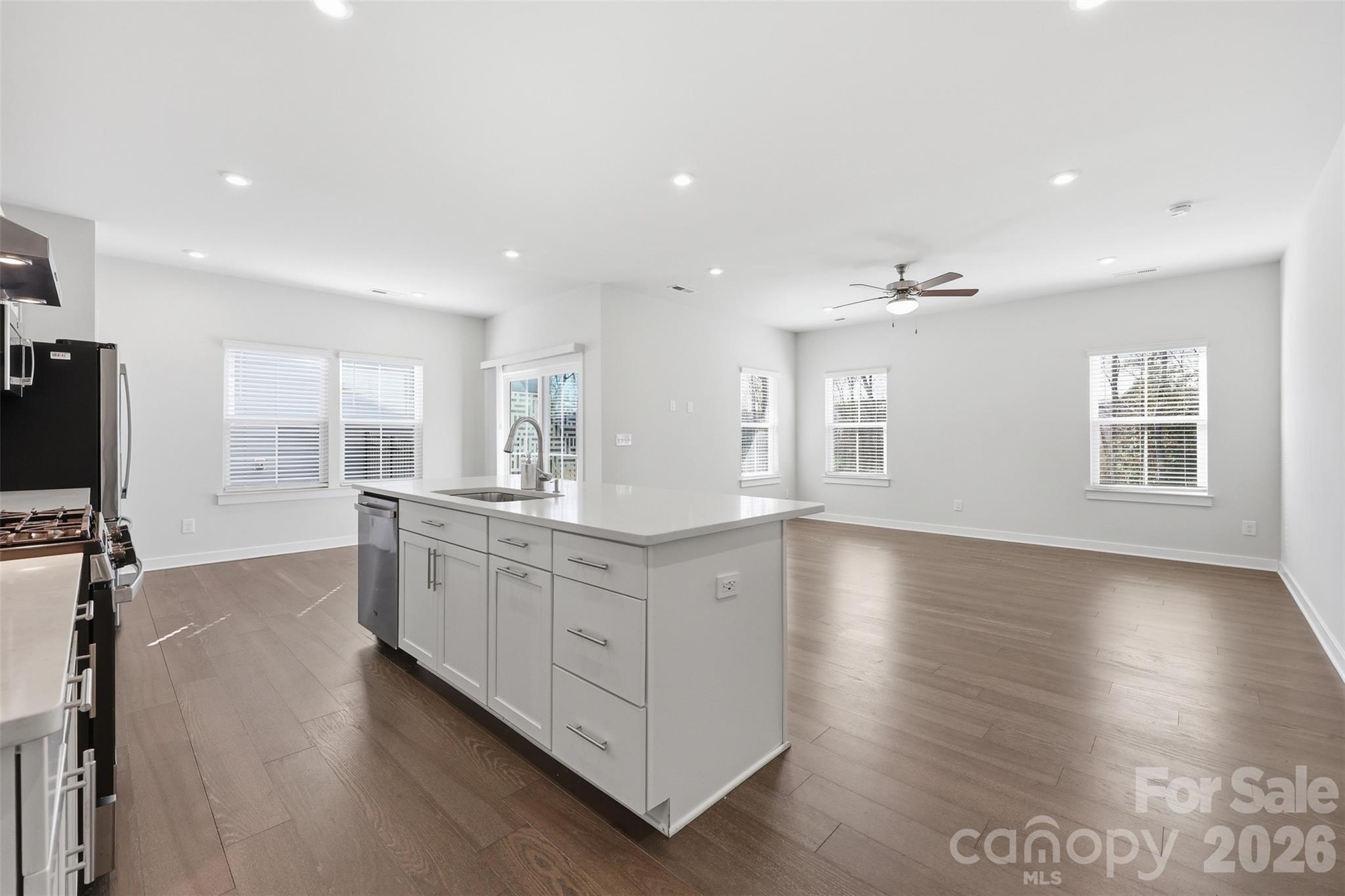 6334 Cambridge Drive Property Photo 10