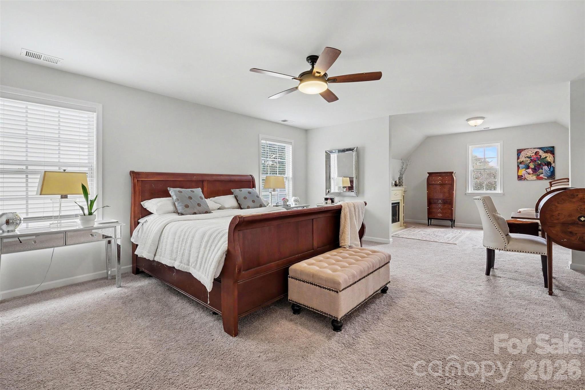 4396 Foxfield Court Property Photo 5