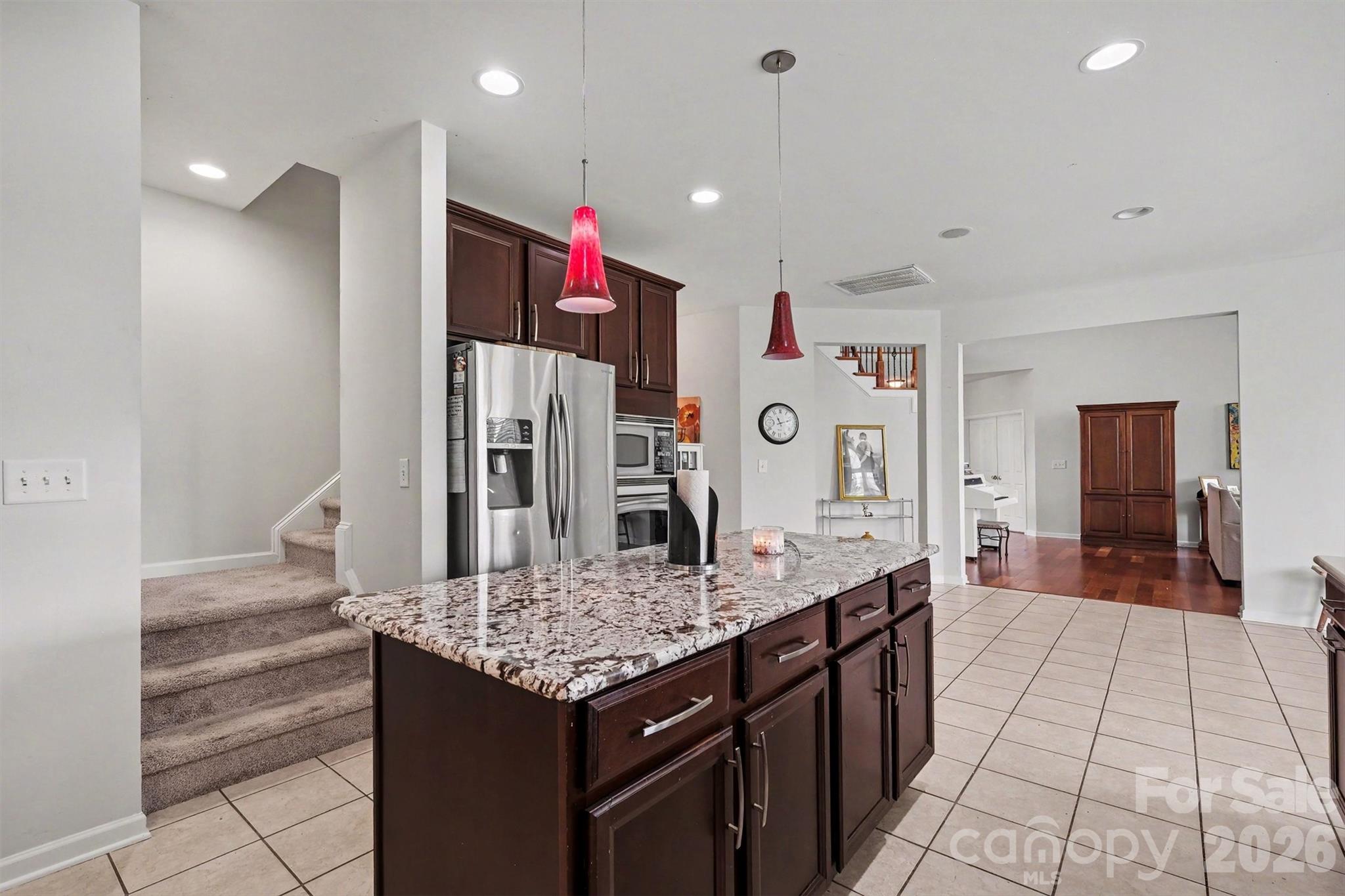 4396 Foxfield Court Property Photo 12