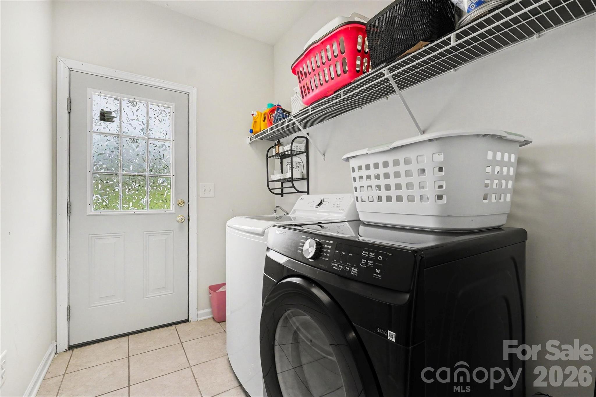 4396 Foxfield Court Property Photo 28