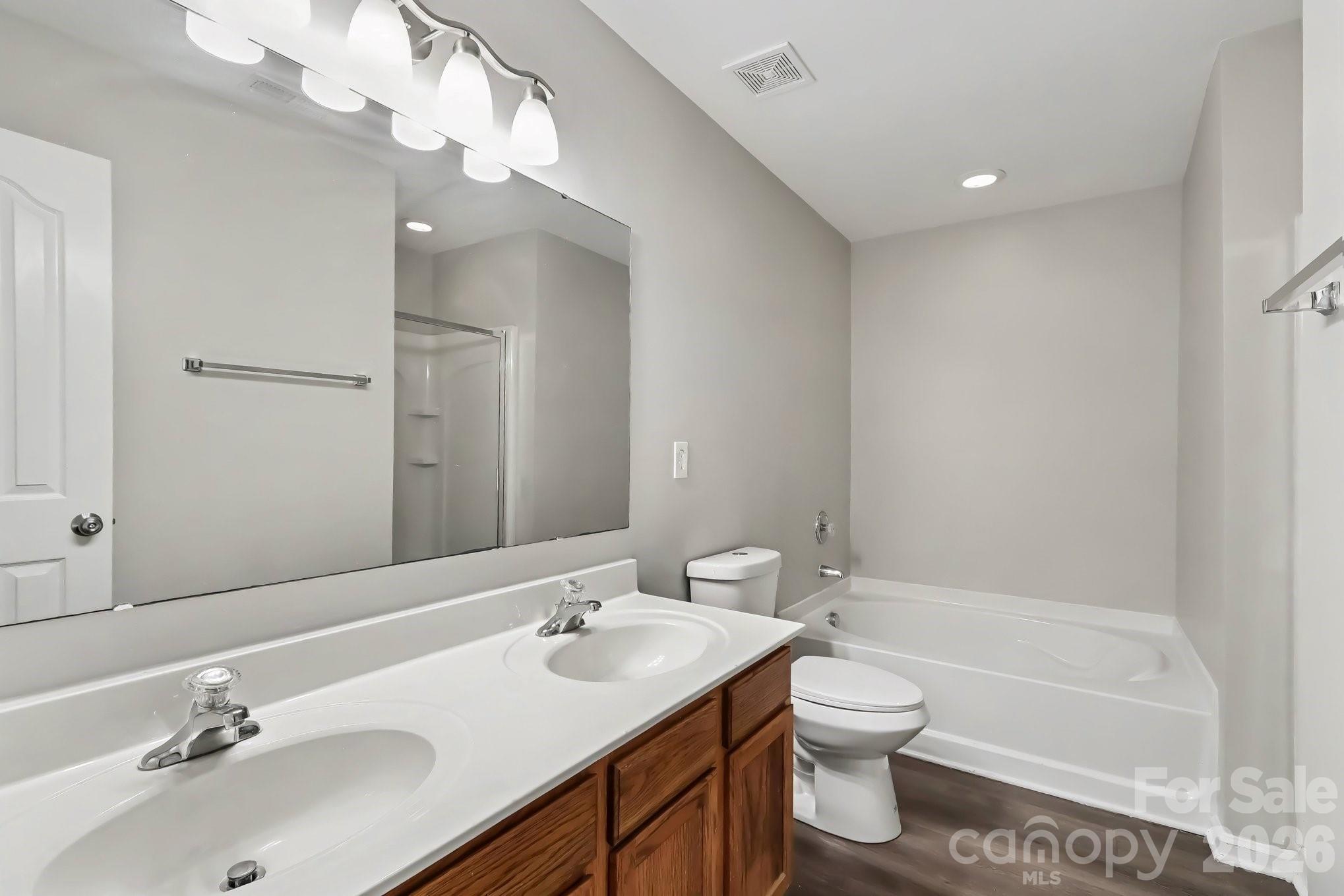 8120 Nikki Cole Drive Property Photo 14