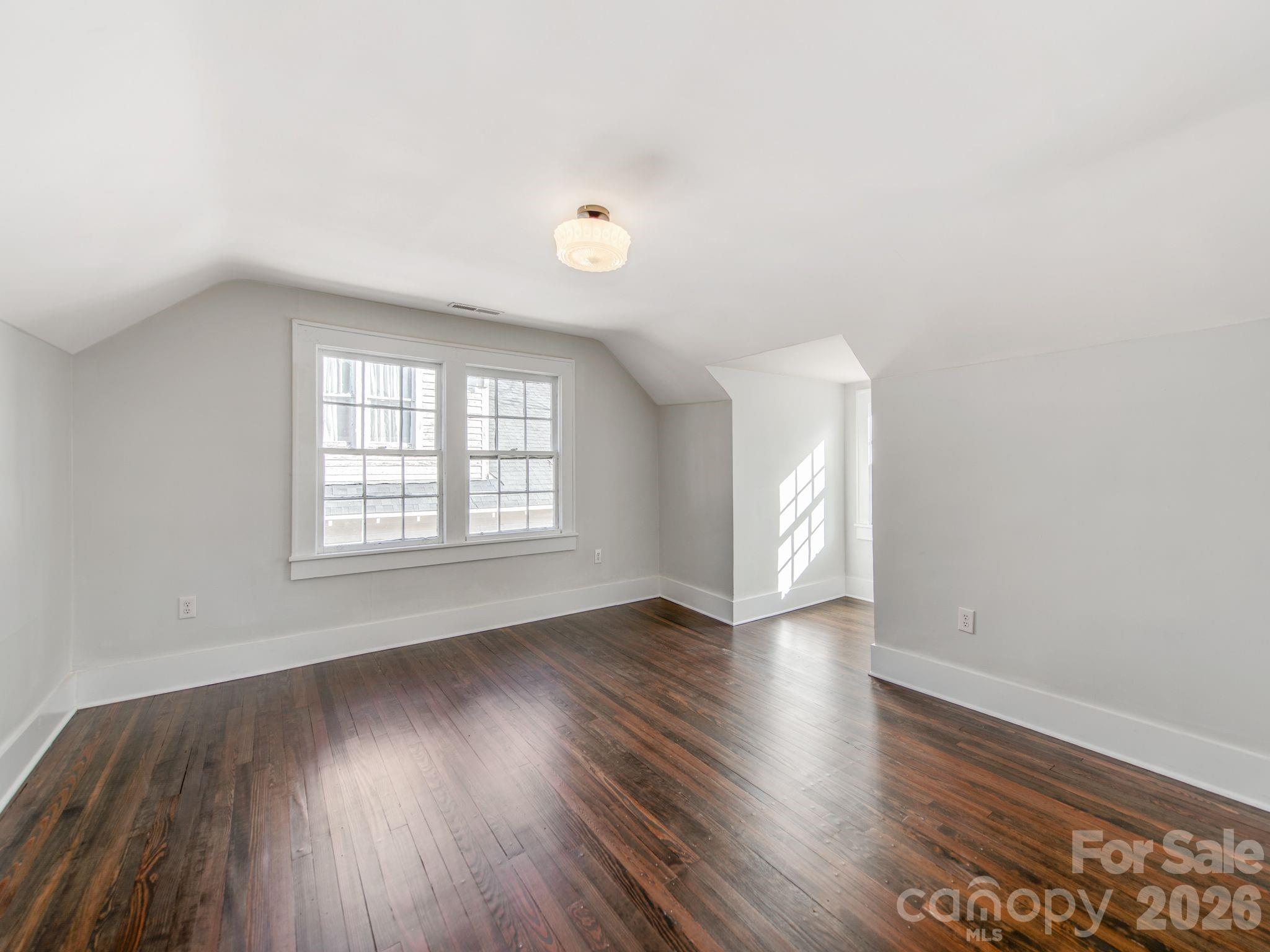 518 5th Avenue Property Photo 11