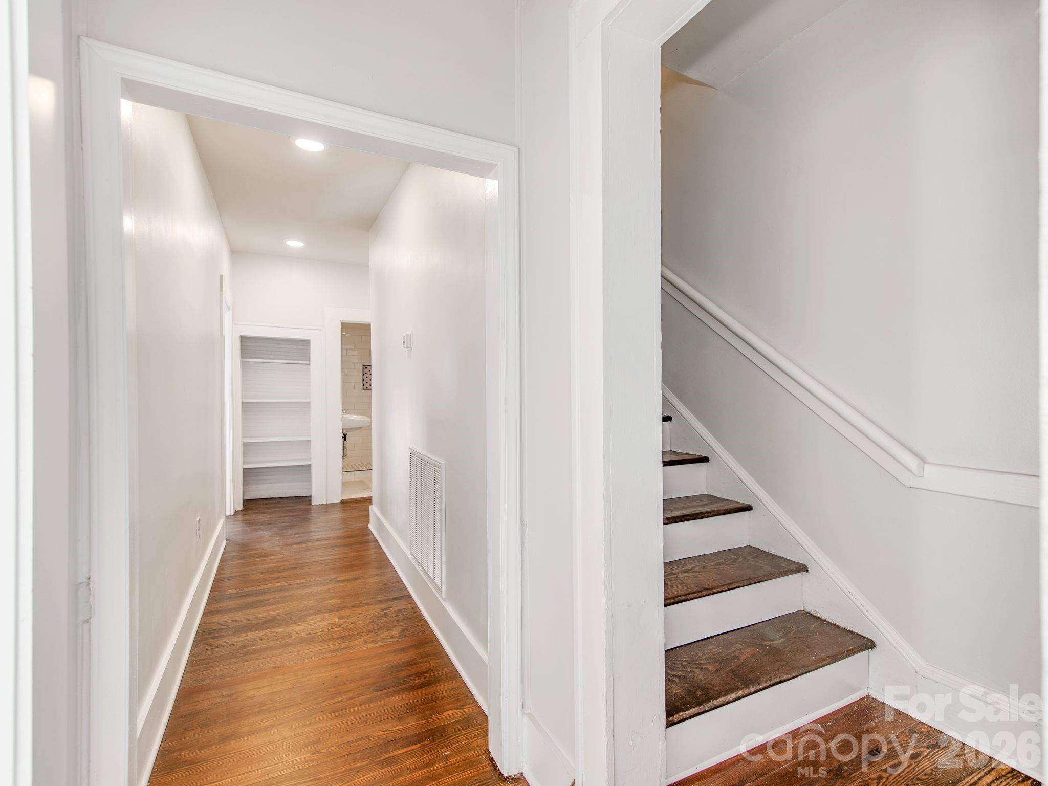 518 5th Avenue Property Photo 19