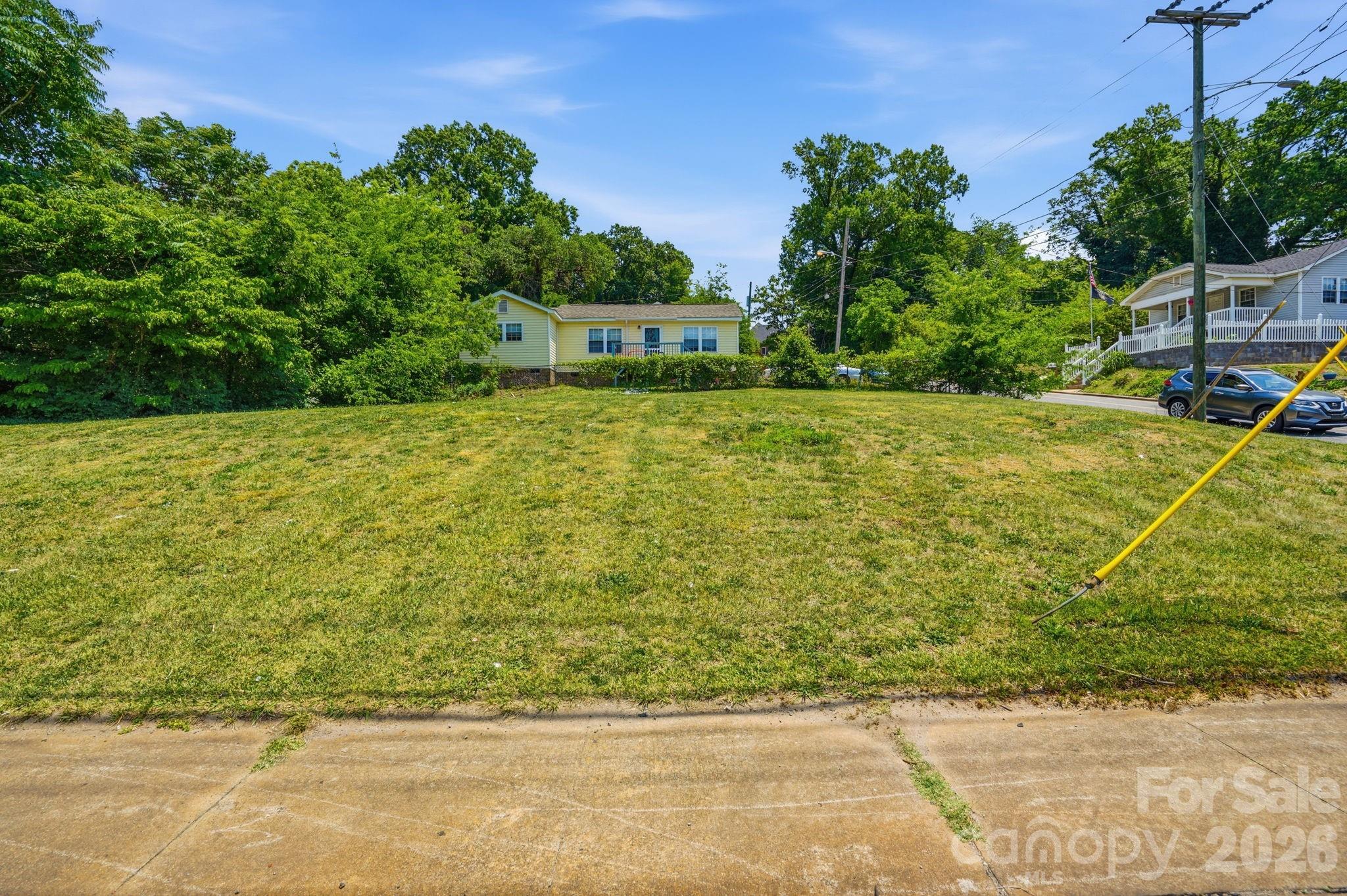 412 W Davidson Avenue