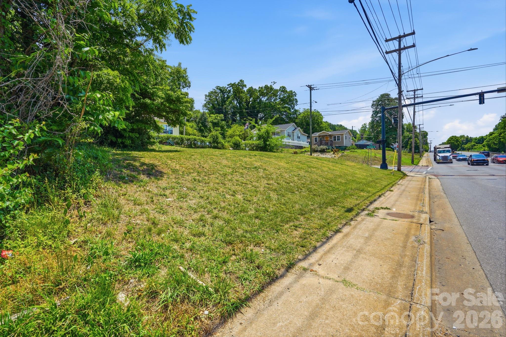 412 W Davidson Avenue Property Photo 2
