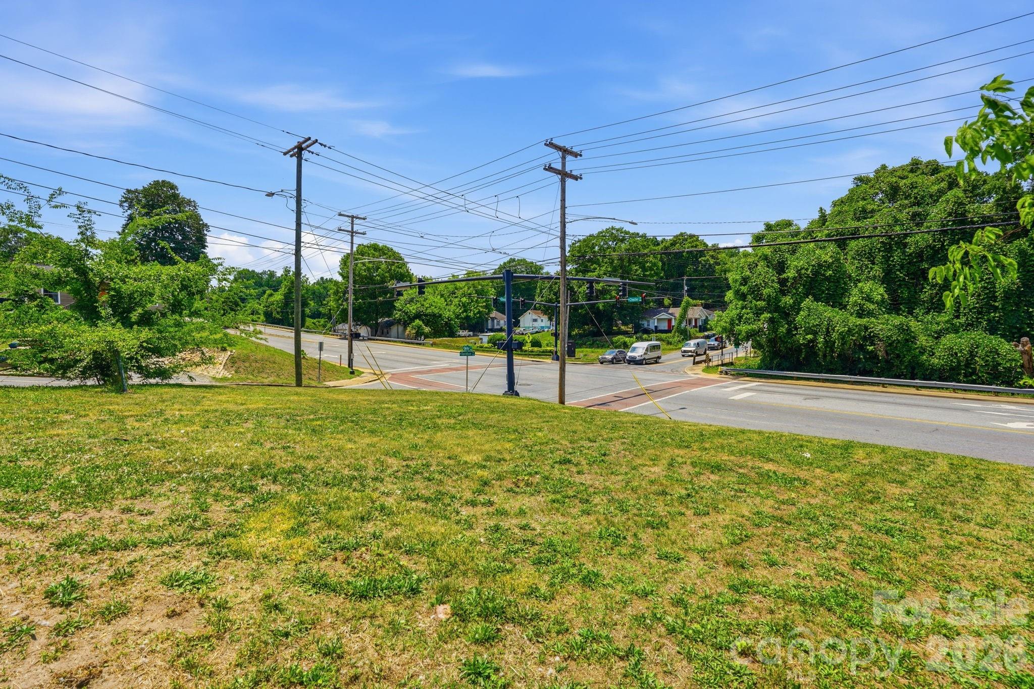 412 W Davidson Avenue Property Photo 8