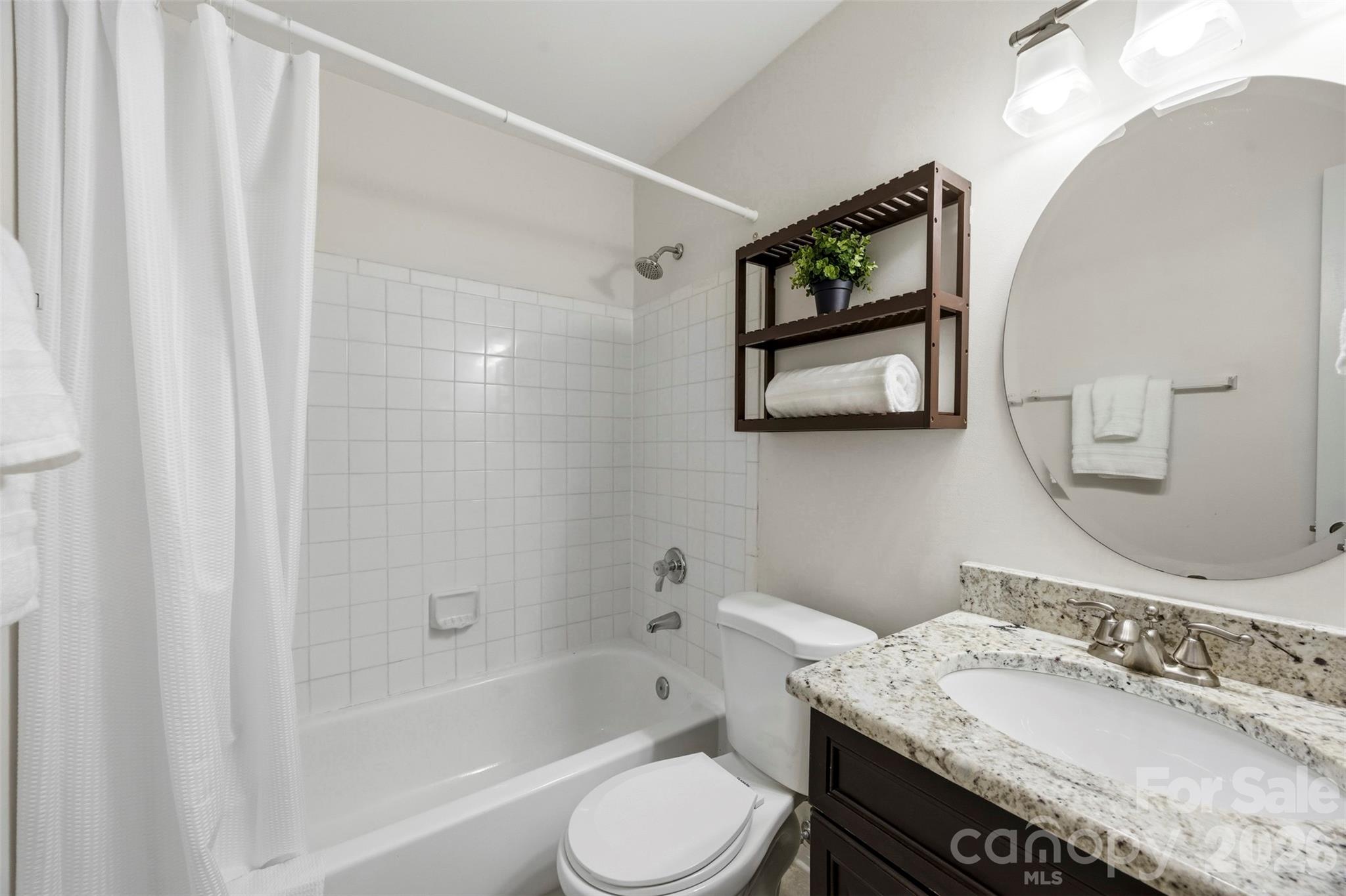 907 Southwest Drive Property Photo 14