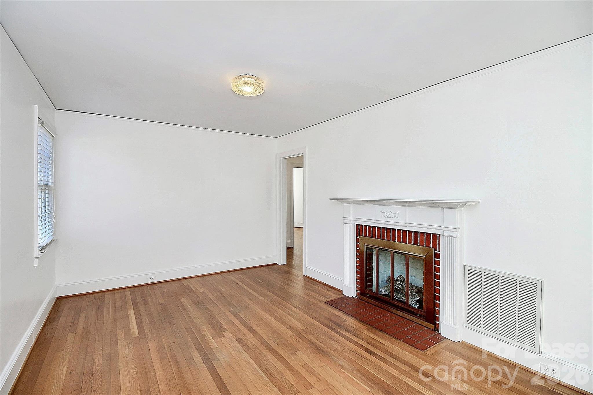 2019 Highland Street Property Photo 4