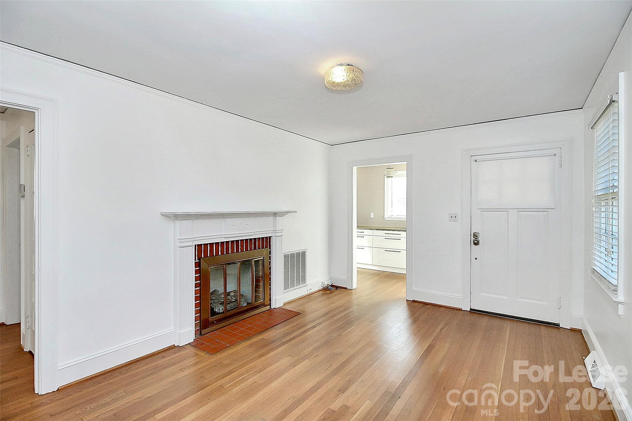2019 Highland Street Property Photo 6