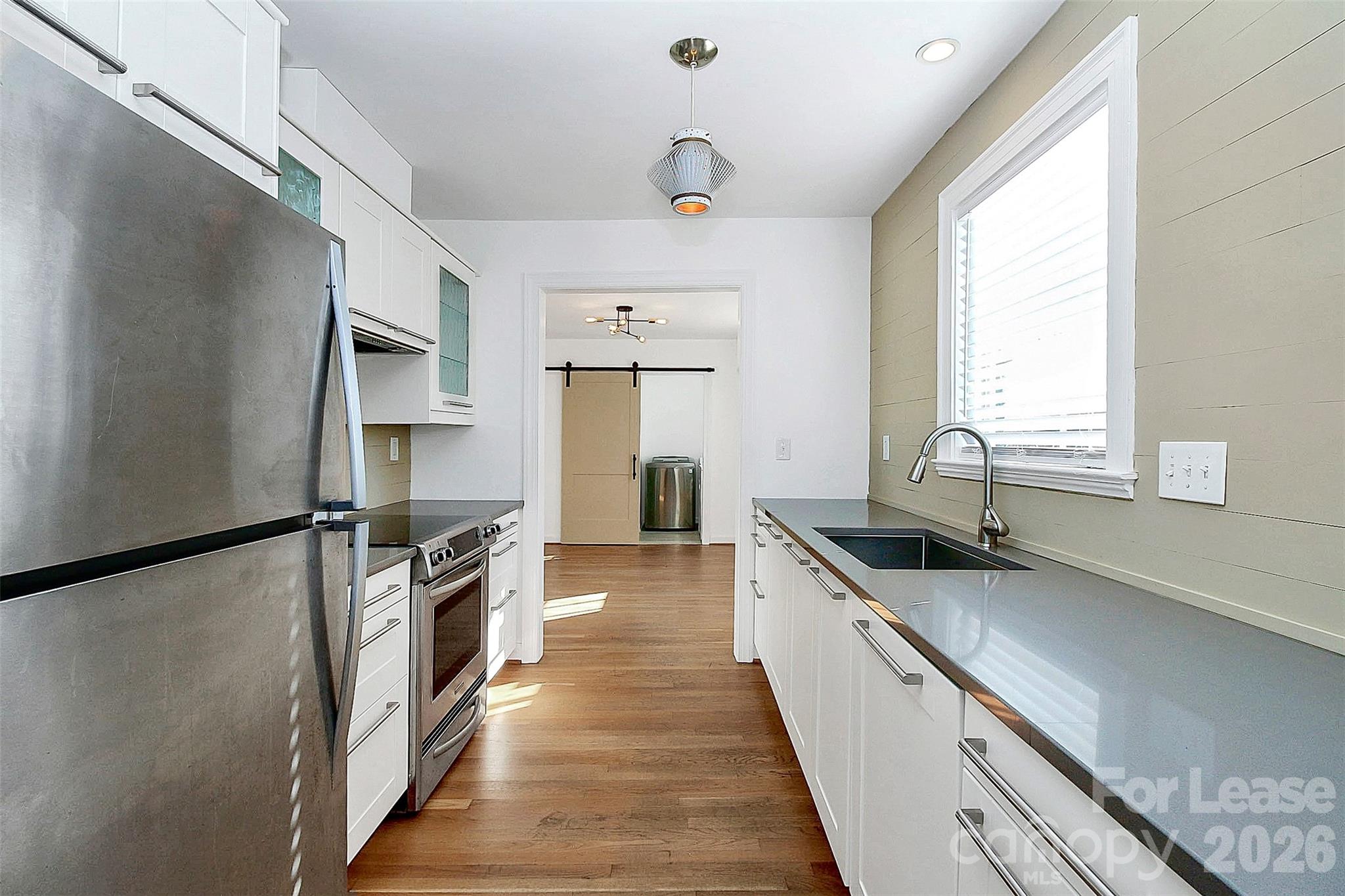 2019 Highland Street Property Photo 9