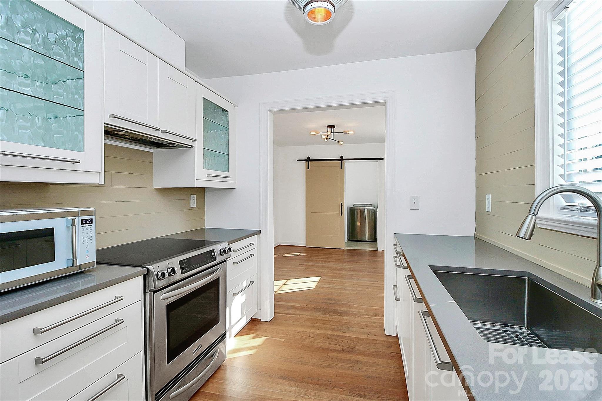 2019 Highland Street Property Photo 11