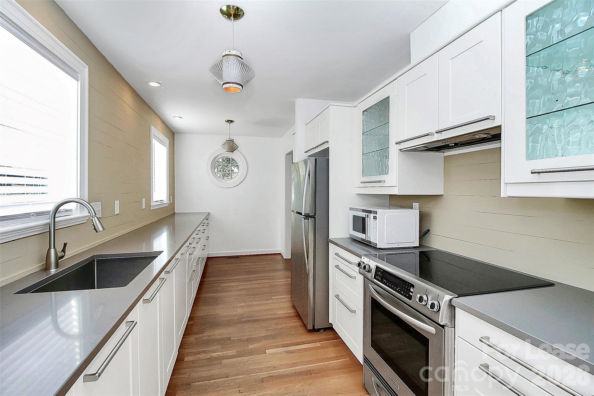 2019 Highland Street Property Photo 12