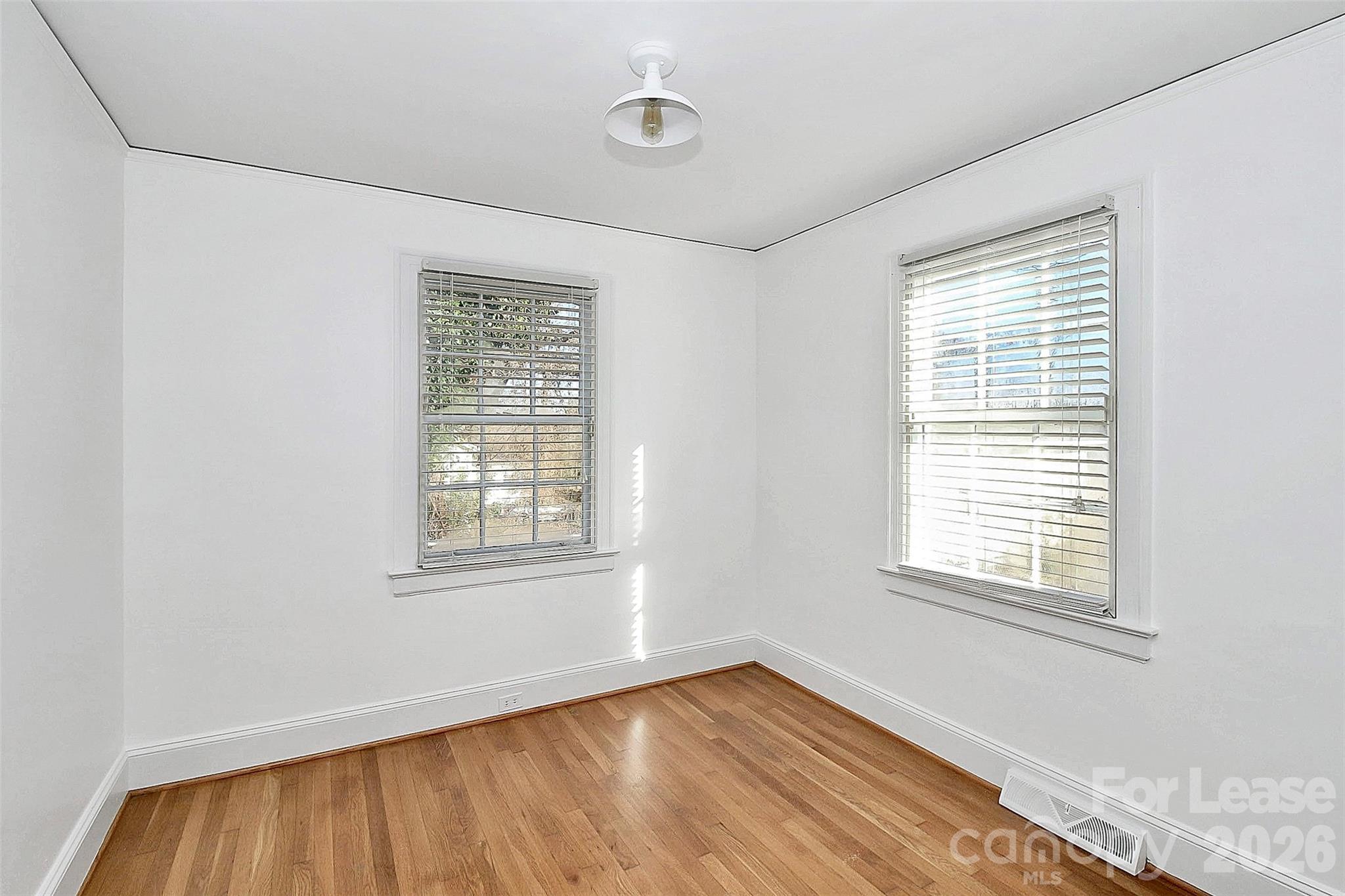 2019 Highland Street Property Photo 25