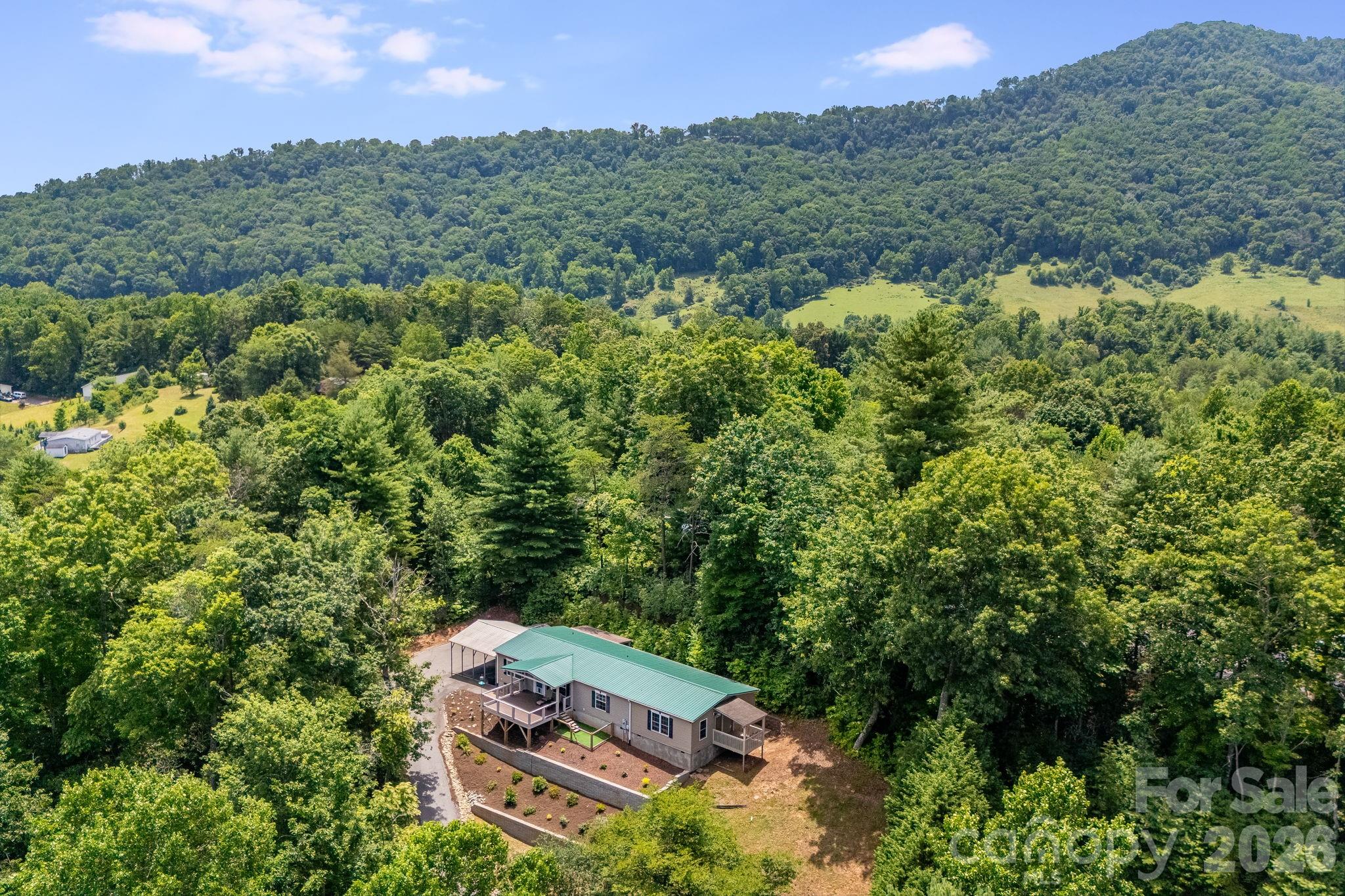 112 Reeves Road Property Photo 1