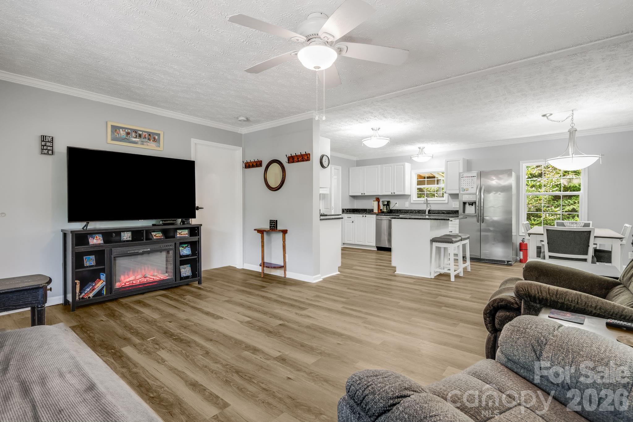 112 Reeves Road Property Photo 5