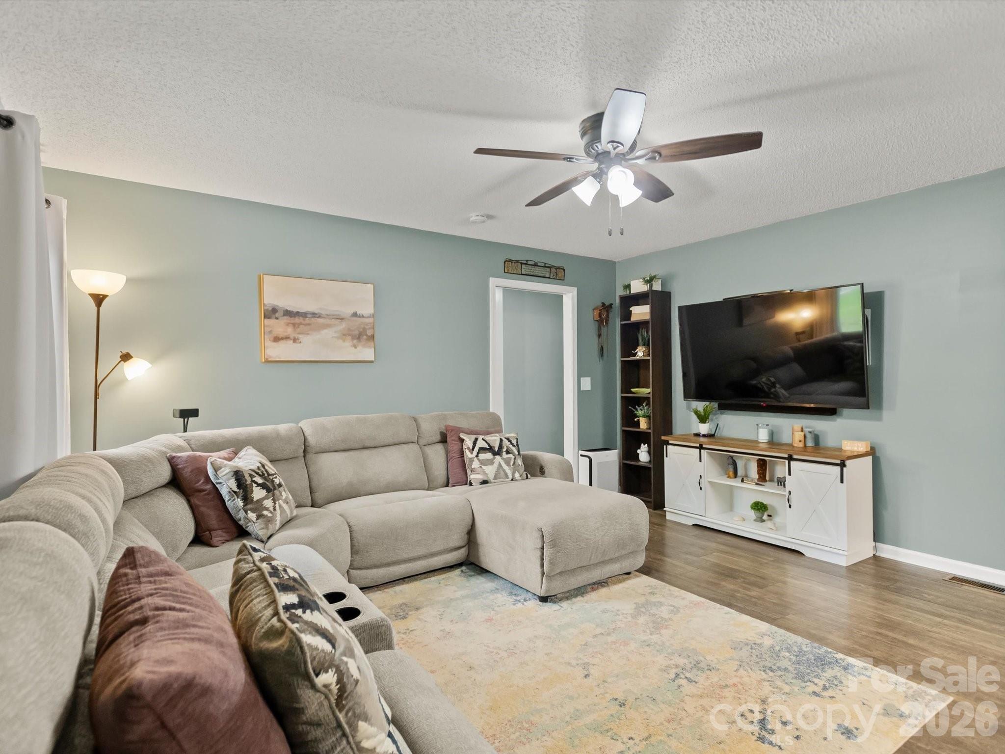1320 Richard Road Property Photo 6