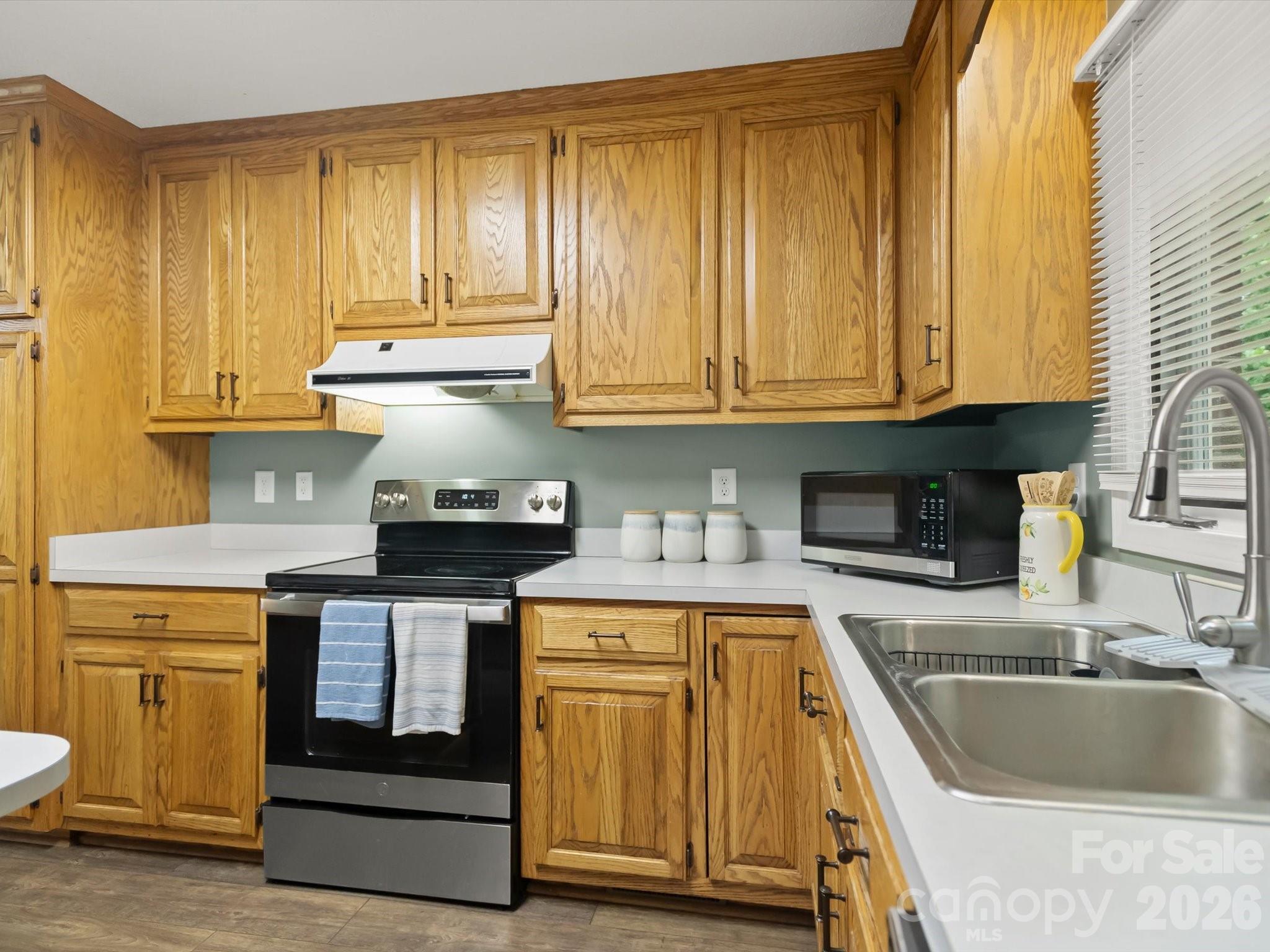 1320 Richard Road Property Photo 10