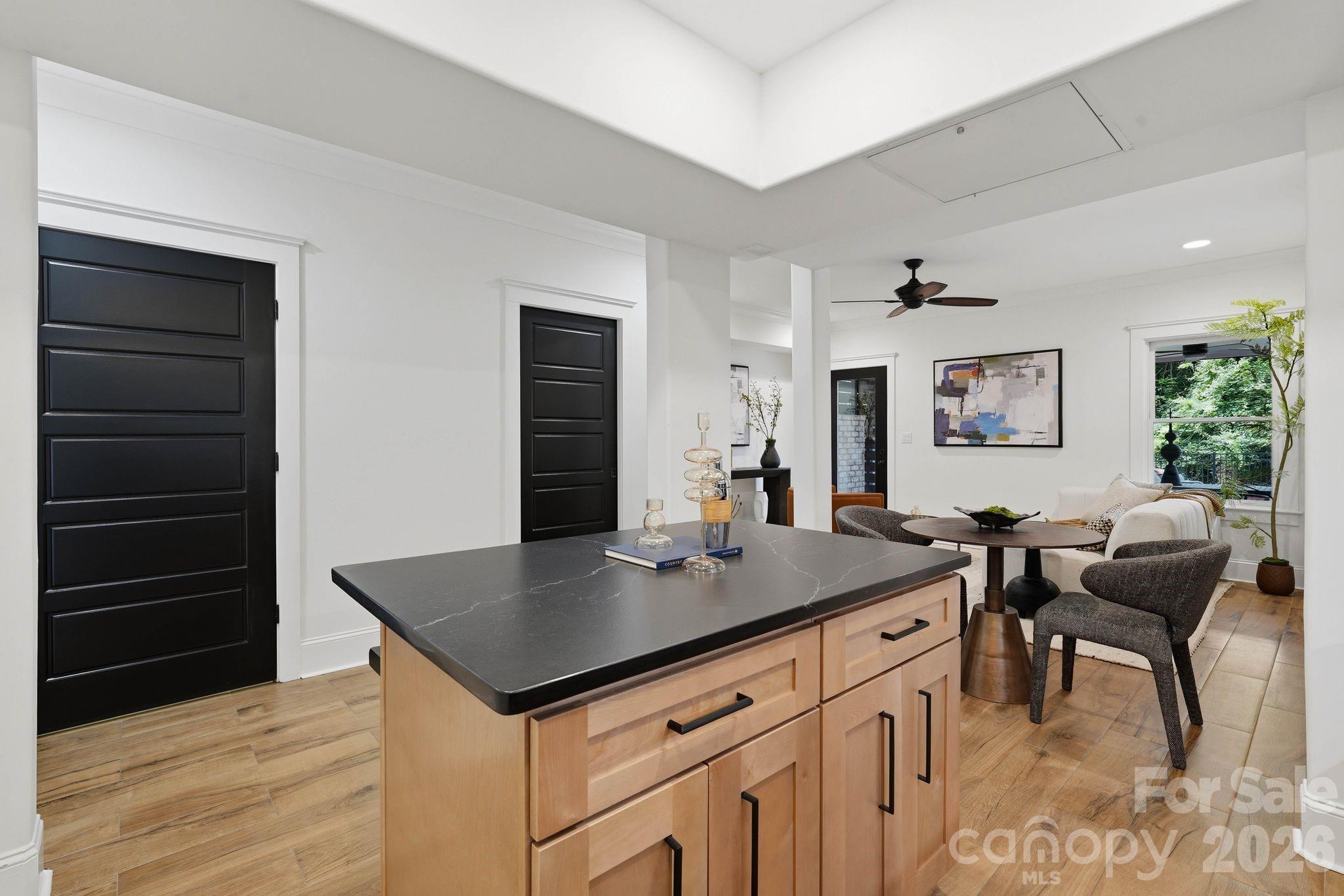 818 Ideal Way Property Photo 36