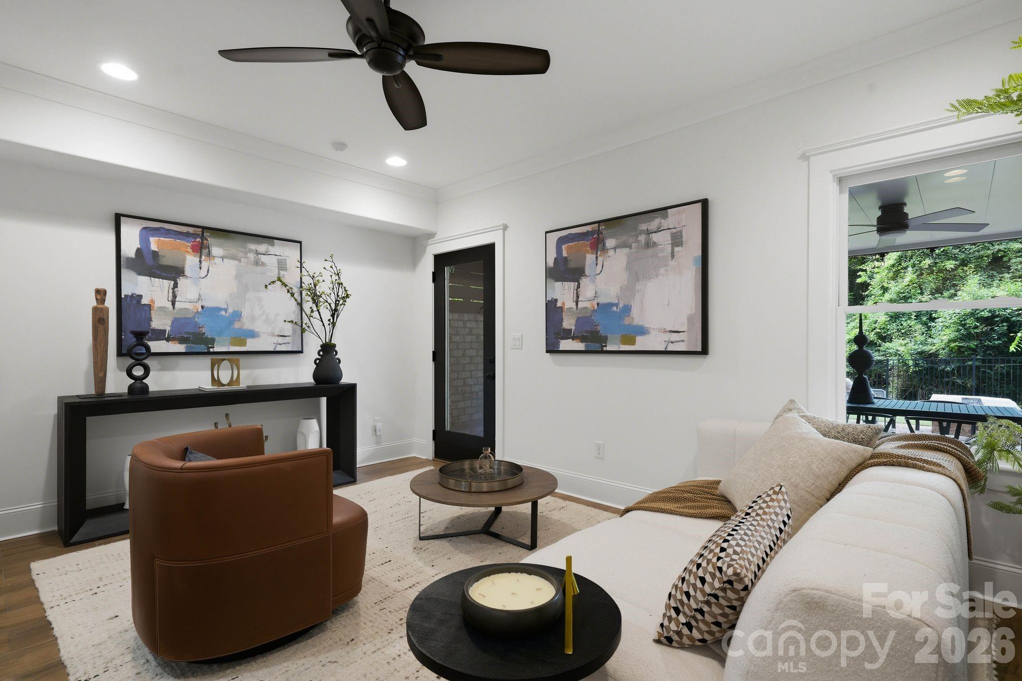 818 Ideal Way Property Photo 37