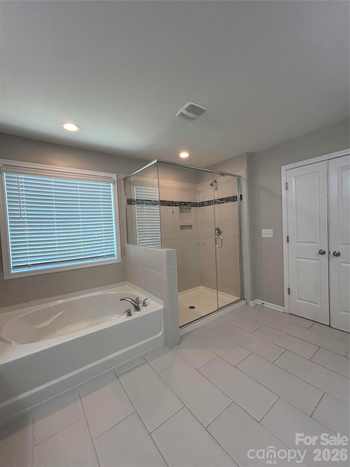 1025 Burton Point Court Property Photo 8