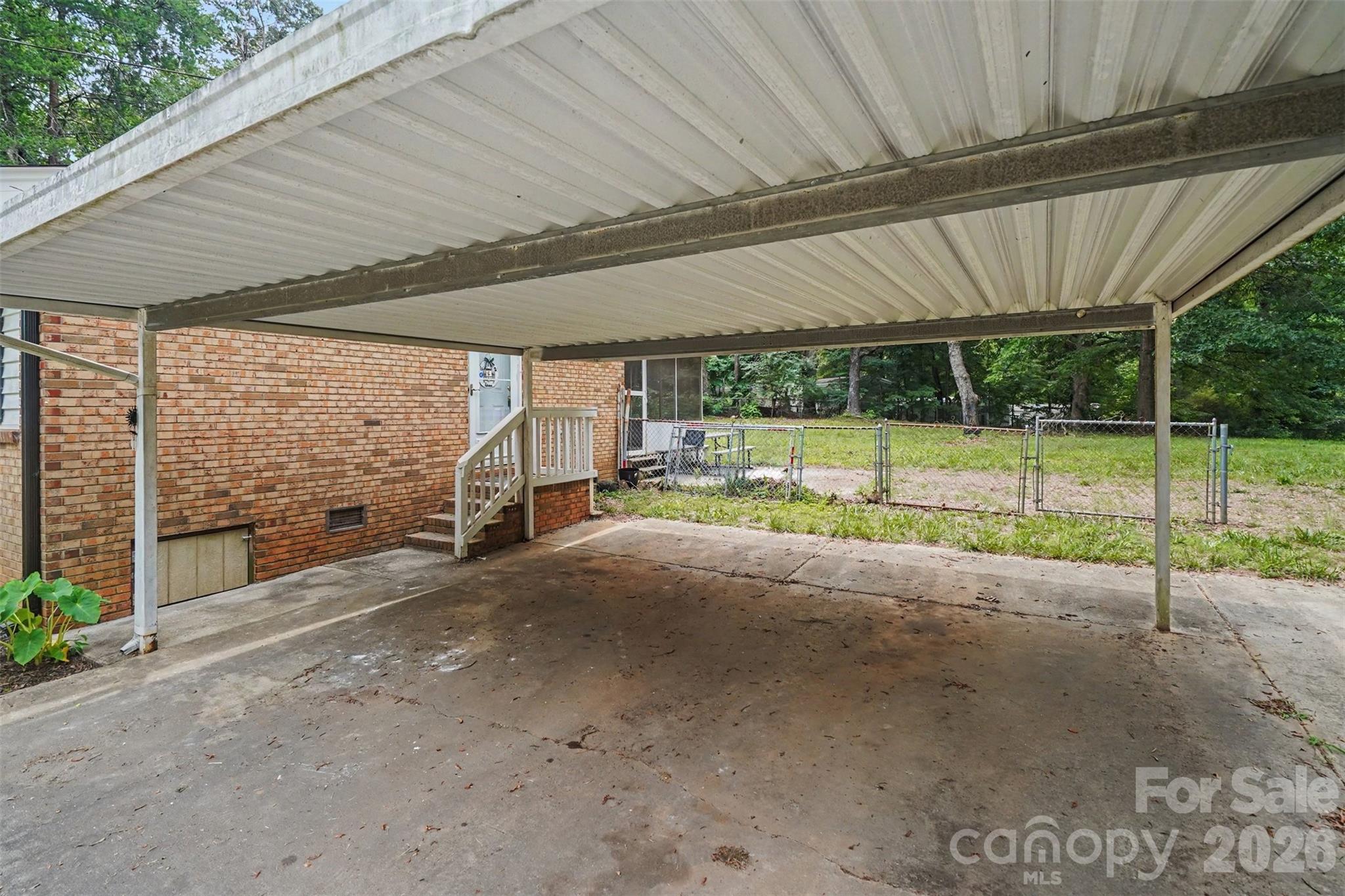 213 Bethany Road Property Photo 5