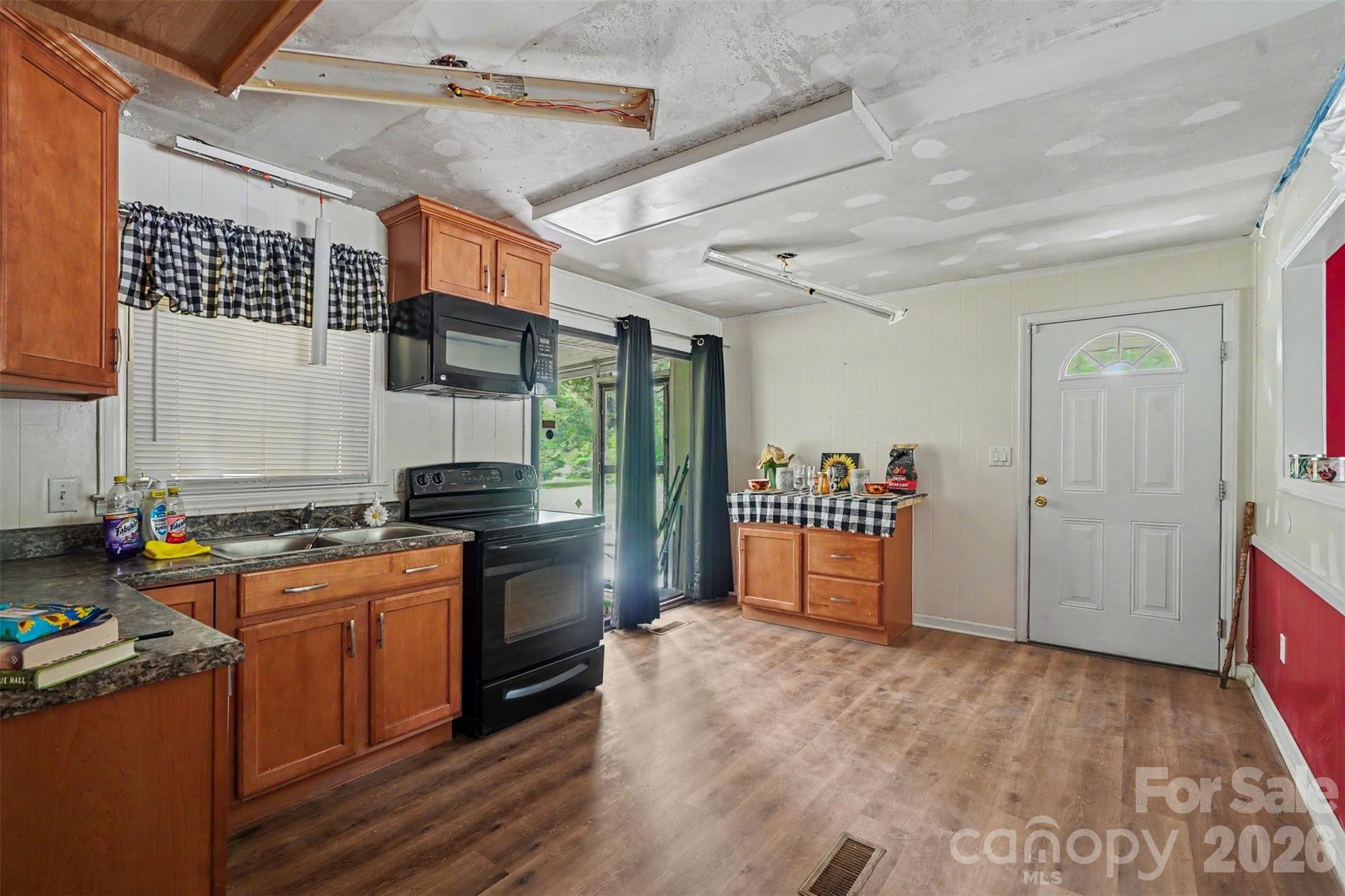 213 Bethany Road Property Photo 9