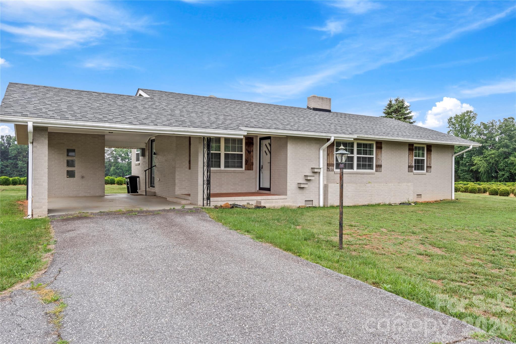 114 Shiloh Farm Trail Property Photo 4