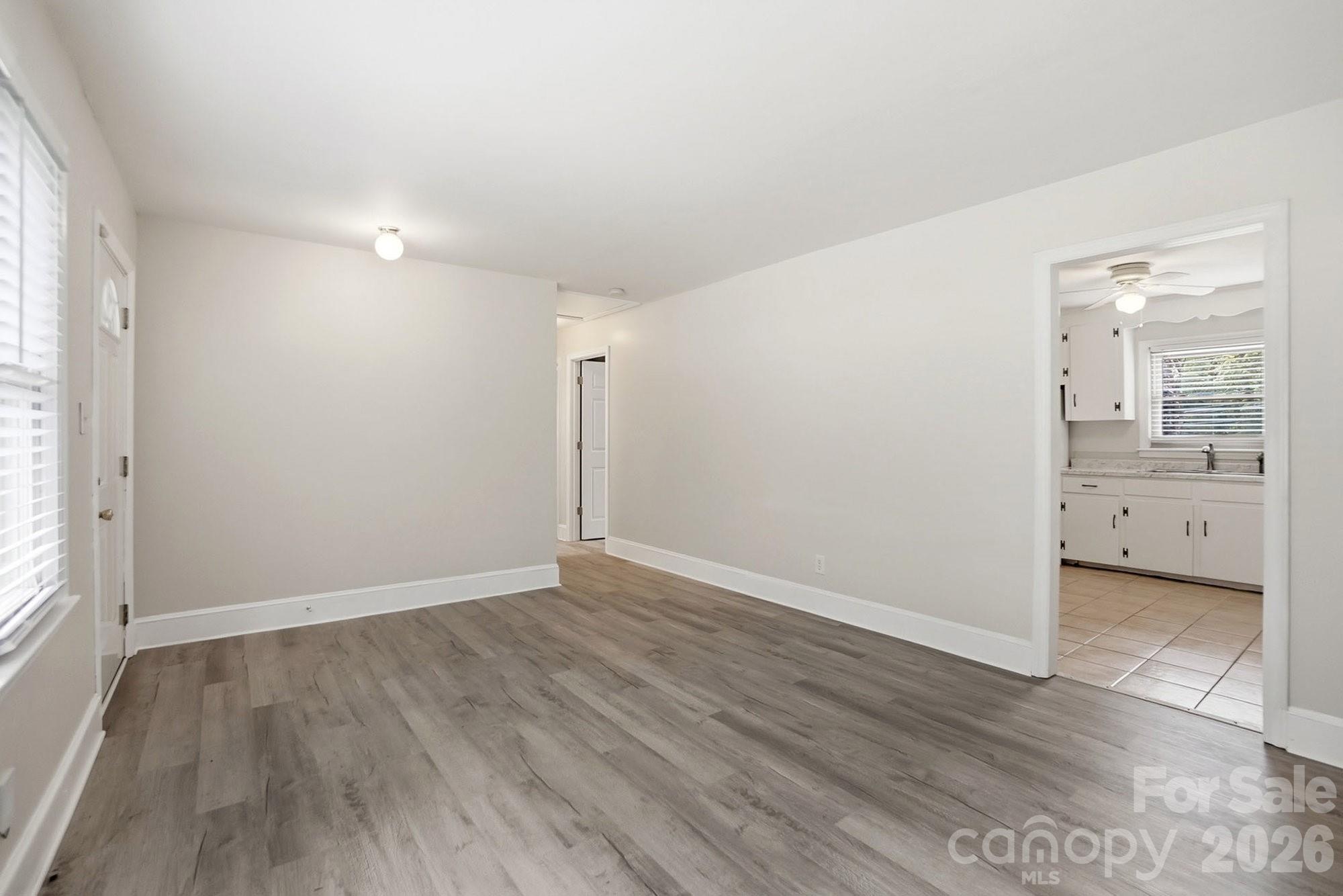 2032 Eastway Drive Property Photo 6