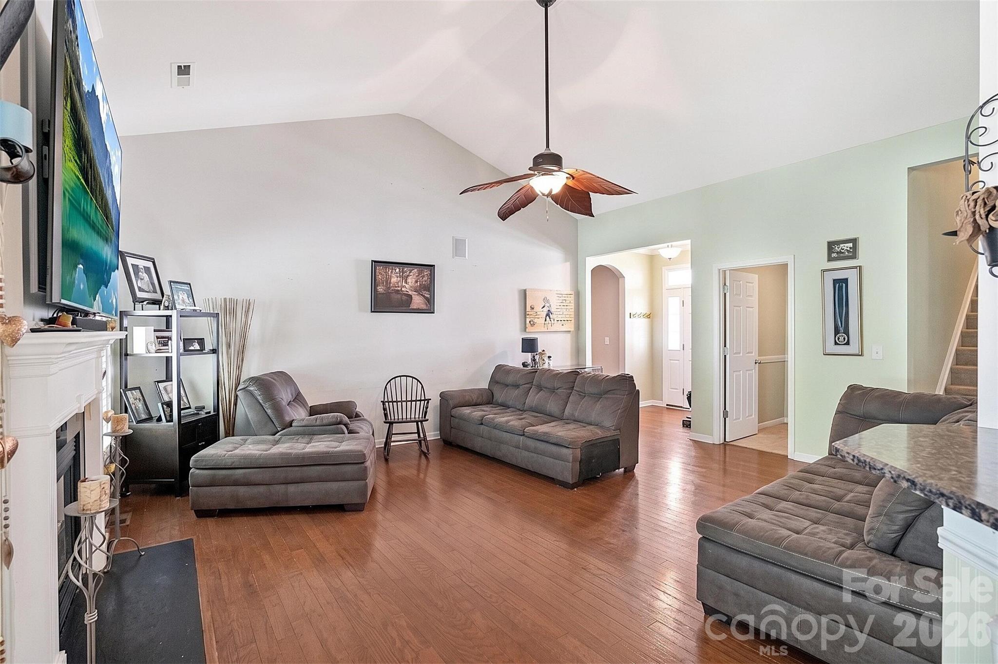 4628 Bonroi Avenue Property Photo 3