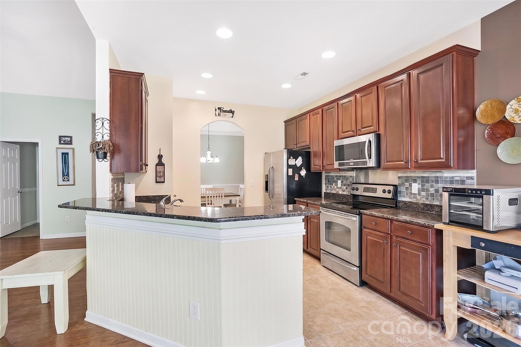 4628 Bonroi Avenue Property Photo 8