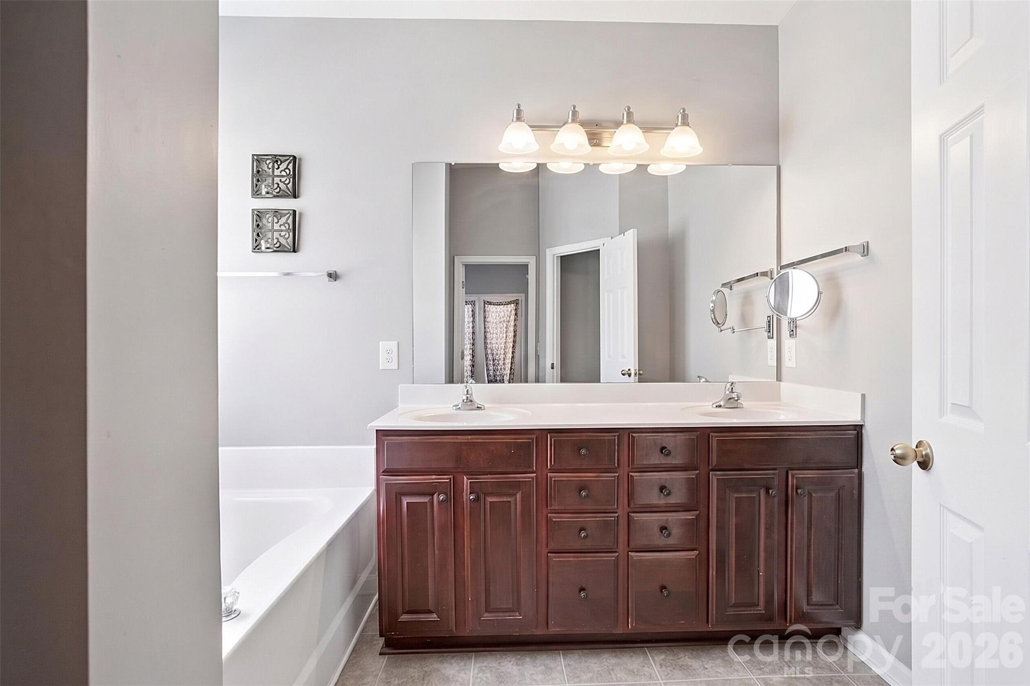 4628 Bonroi Avenue Property Photo 15