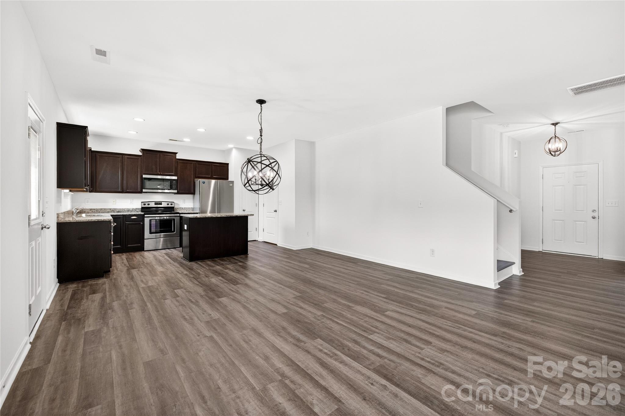 9013 Magnolia Lily Avenue Property Photo 1