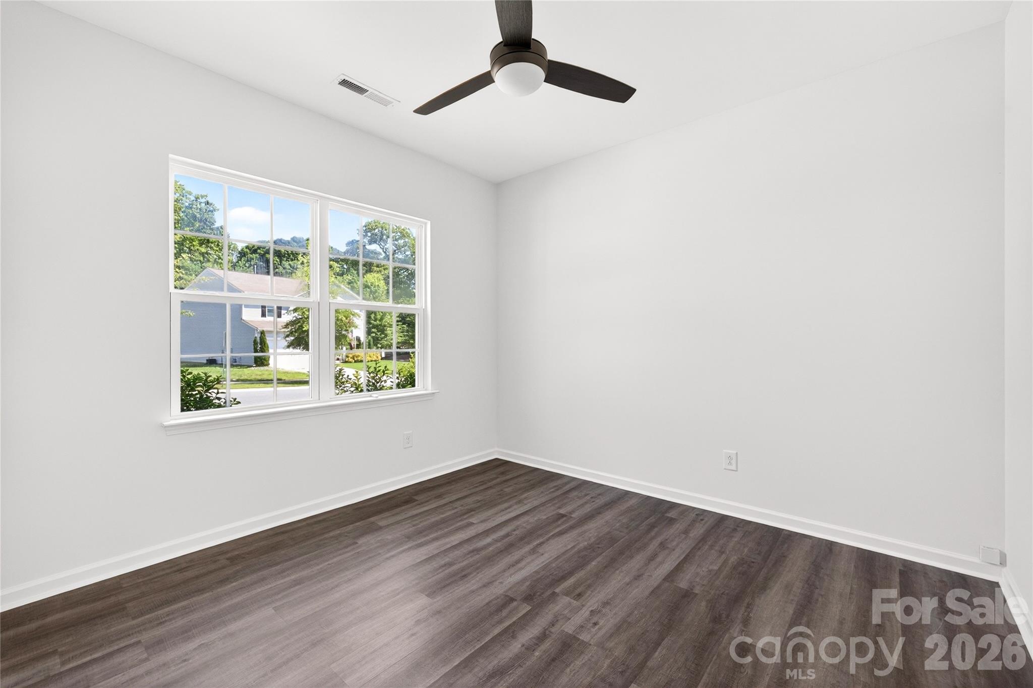 9013 Magnolia Lily Avenue Property Photo 9