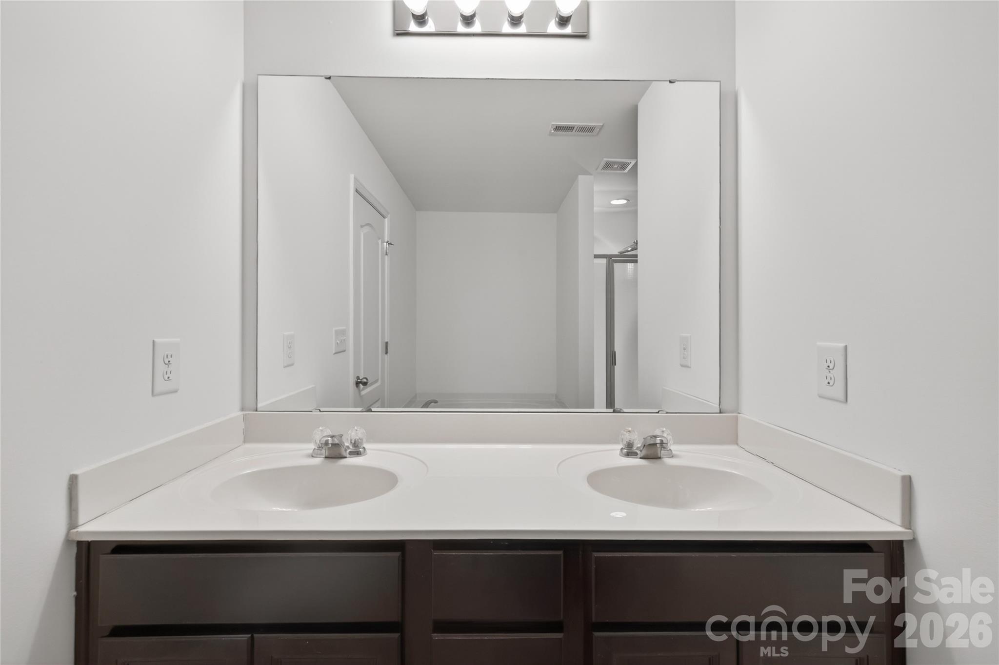 9013 Magnolia Lily Avenue Property Photo 15