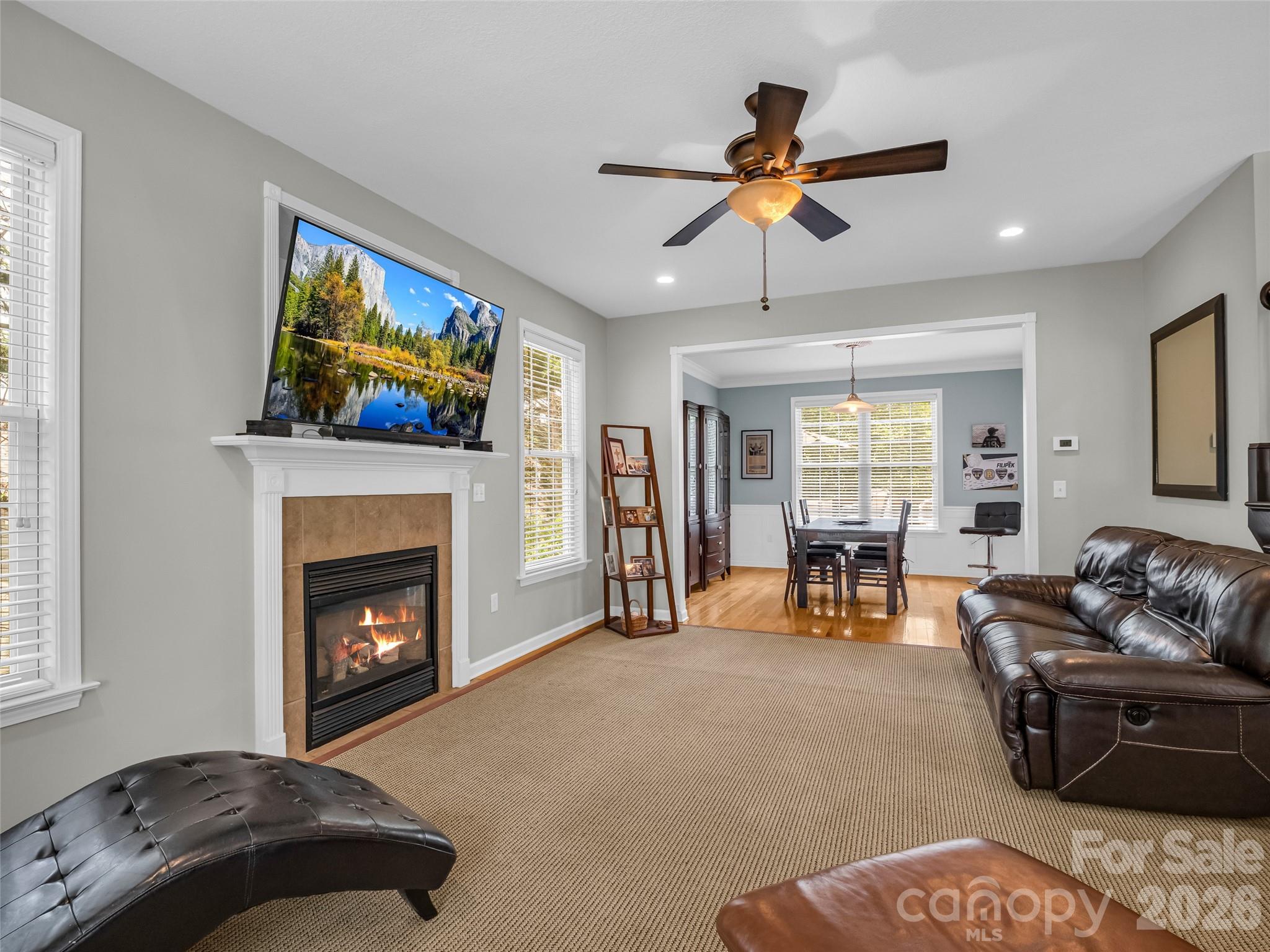 99 Driftstone Circle Property Photo 7