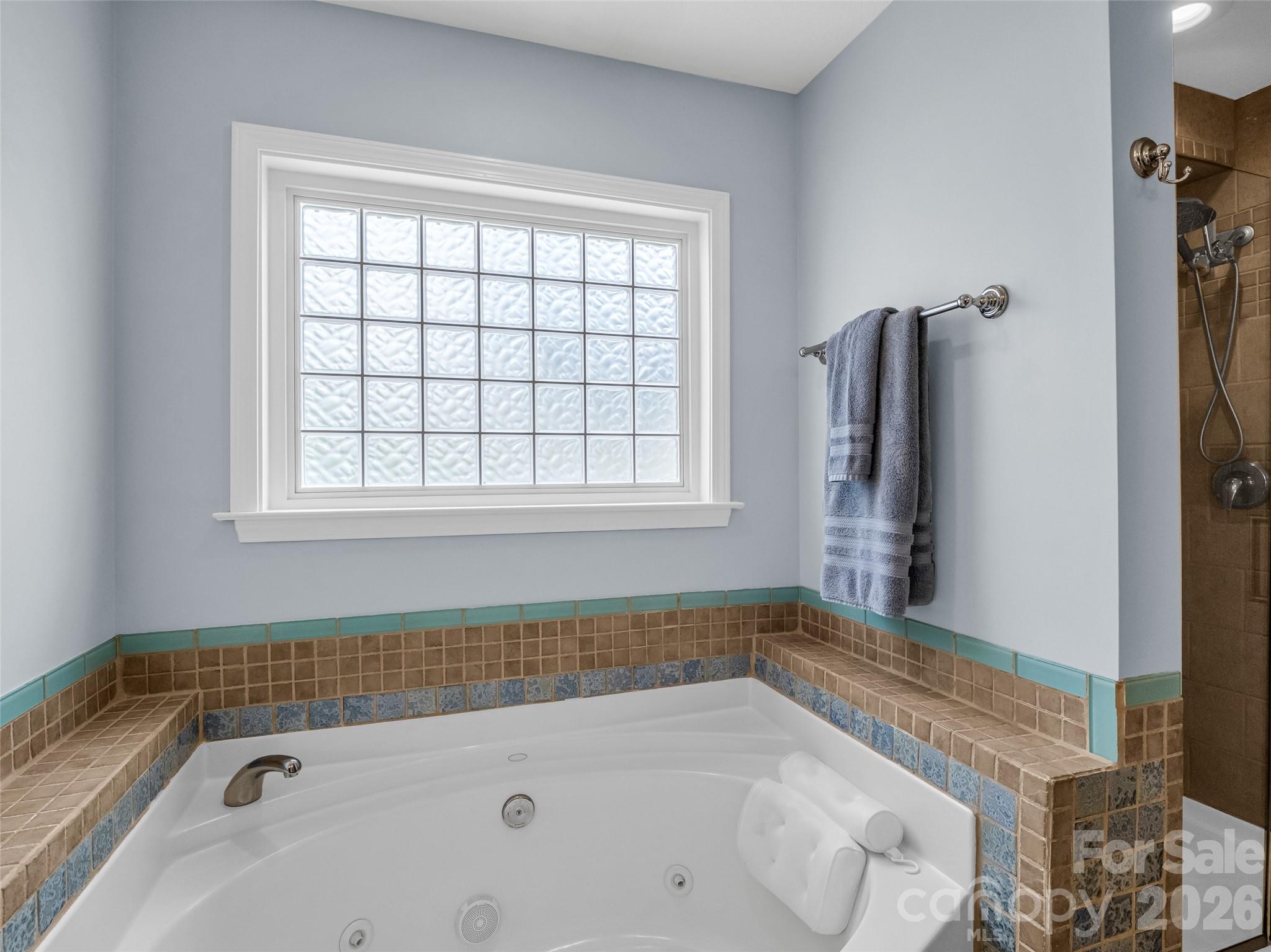99 Driftstone Circle Property Photo 30