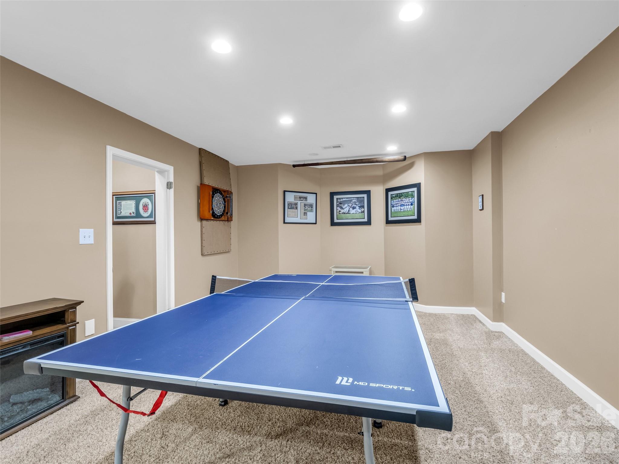99 Driftstone Circle Property Photo 38