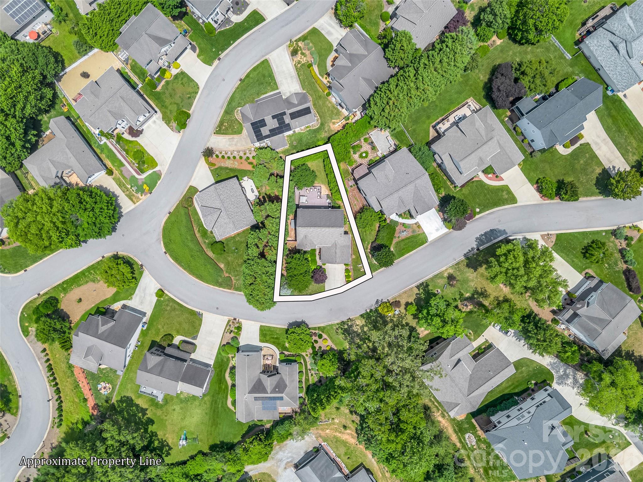 99 Driftstone Circle Property Photo 44