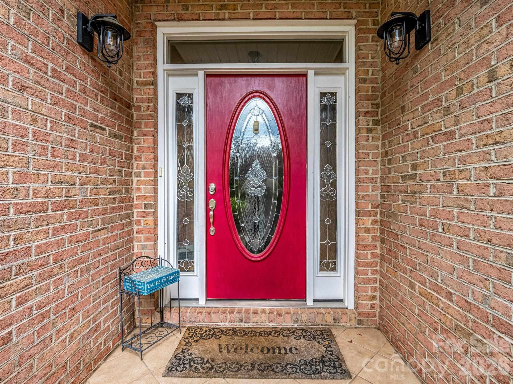 99 Driftstone Circle Property Photo 45