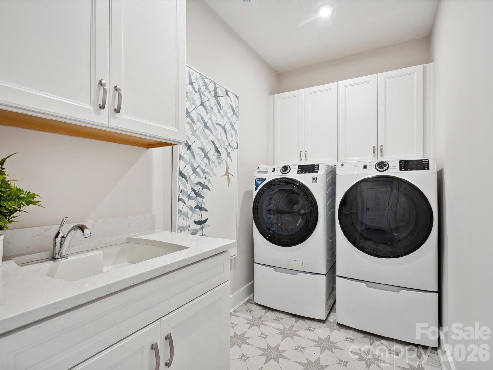 330 Ardmore Drive Property Photo 10