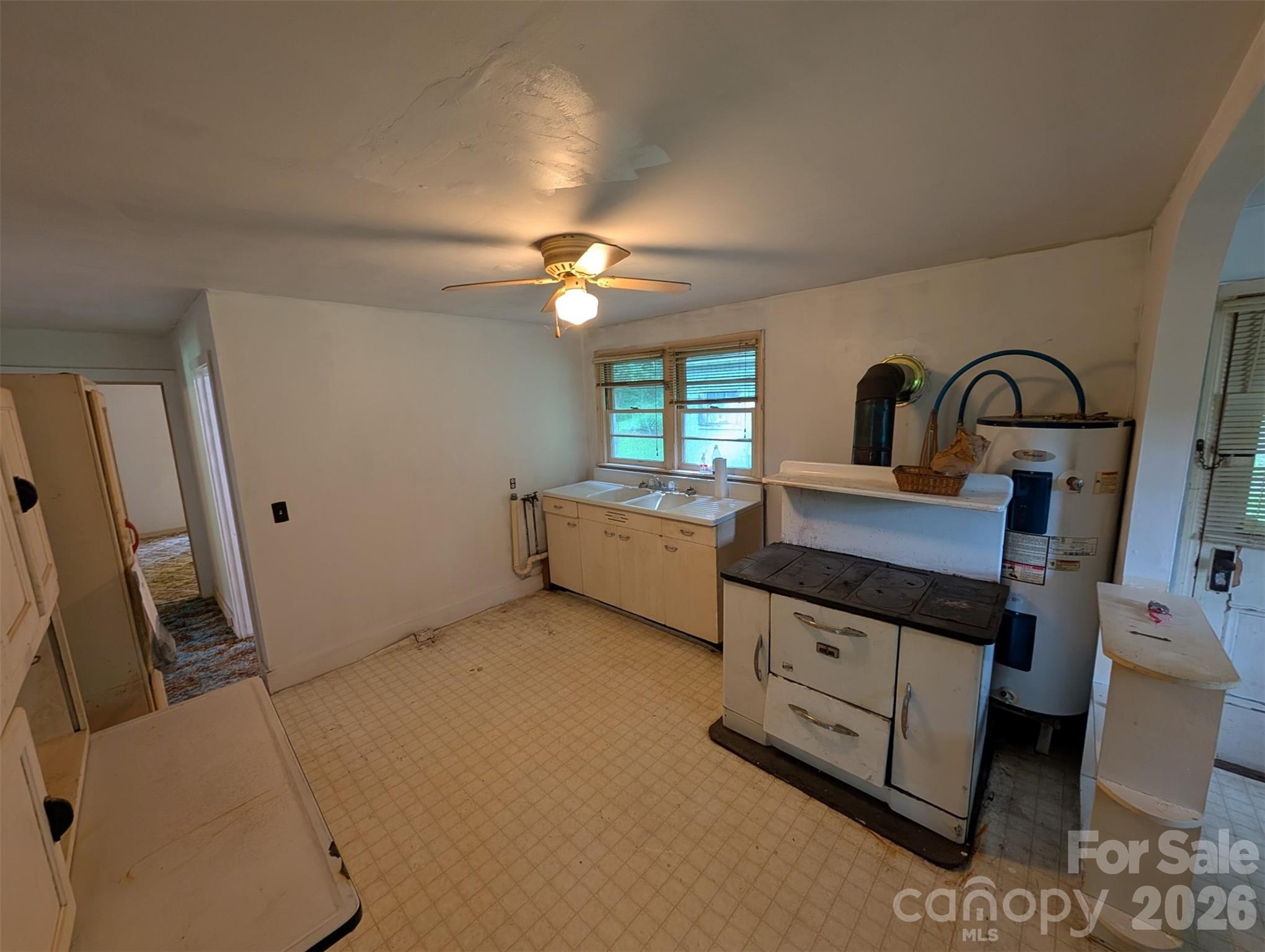 1327 Nc 80 Highway Property Photo 9