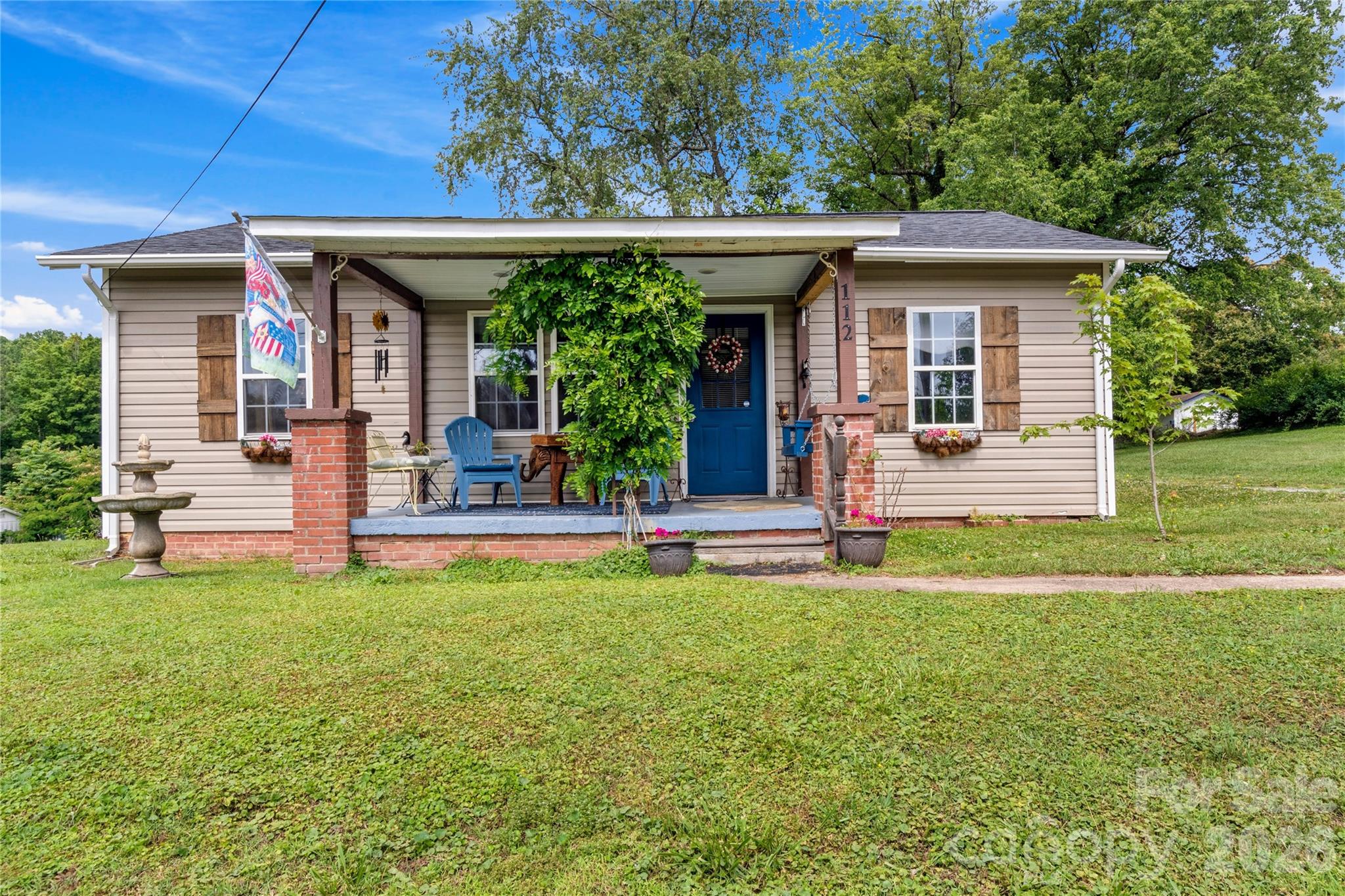 112 Hillcrest Street Property Photo 1