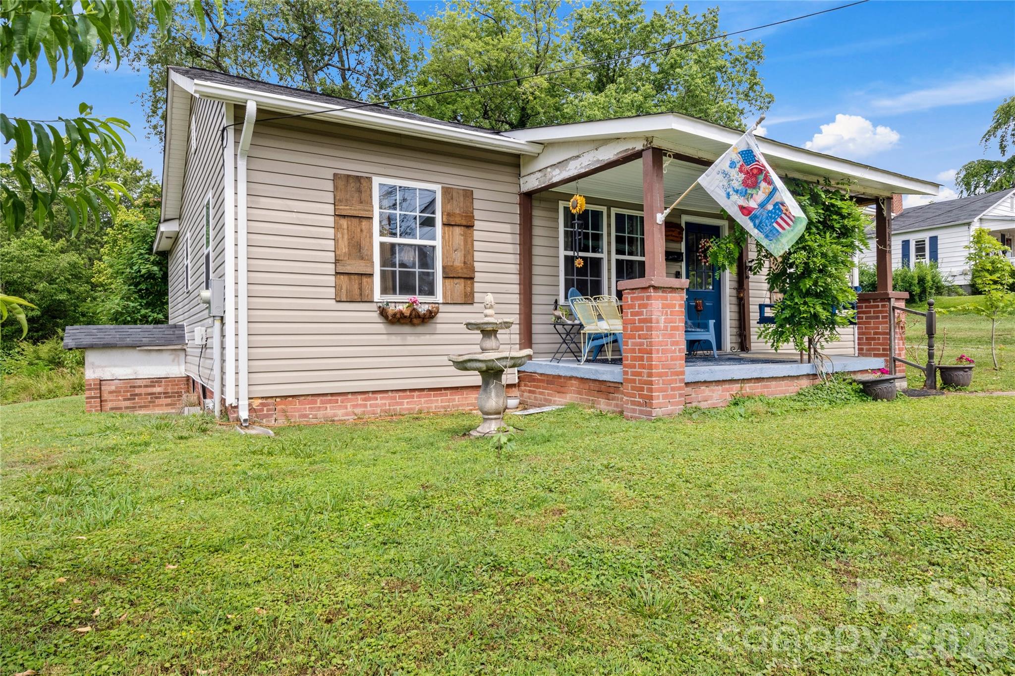 112 Hillcrest Street Property Photo 2