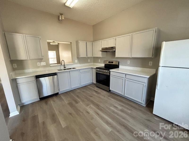 821 Lakehill Road Property Photo 4