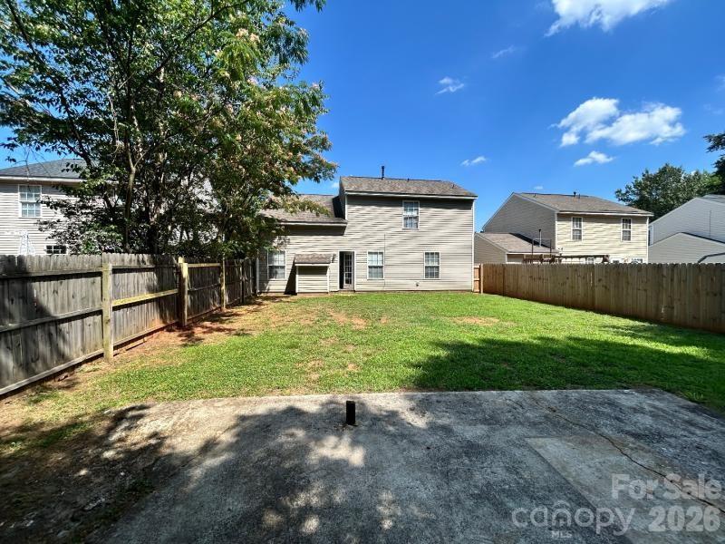 821 Lakehill Road Property Photo 18