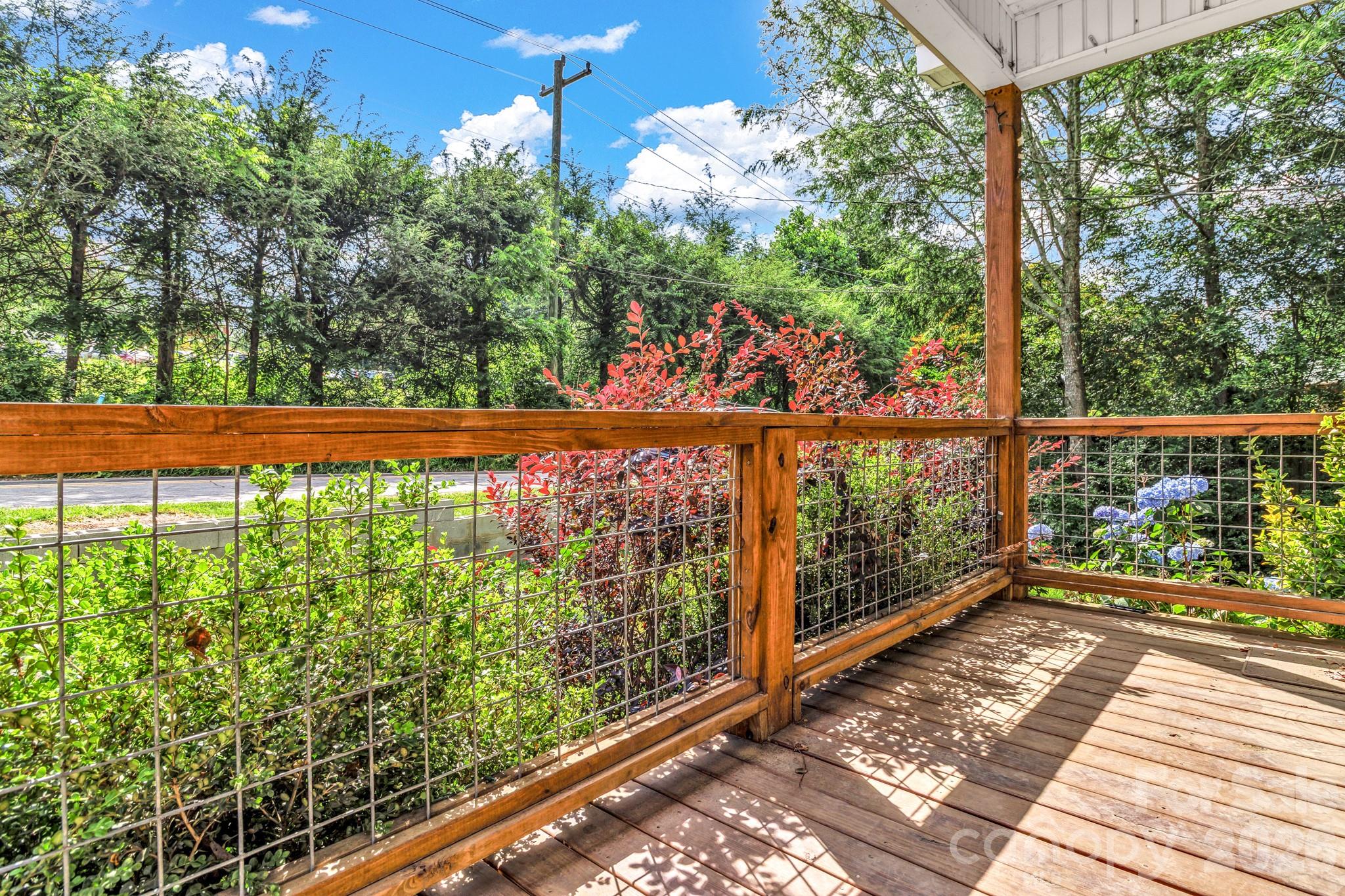 330 Old County Home Road Property Photo 5