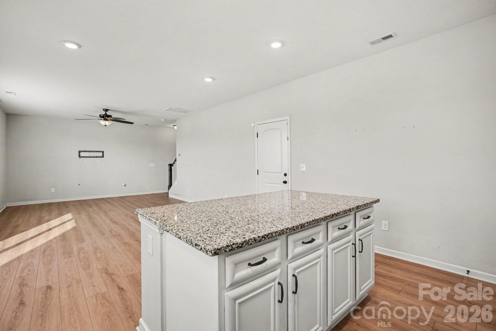 1209 Brooksland Place Property Photo 8