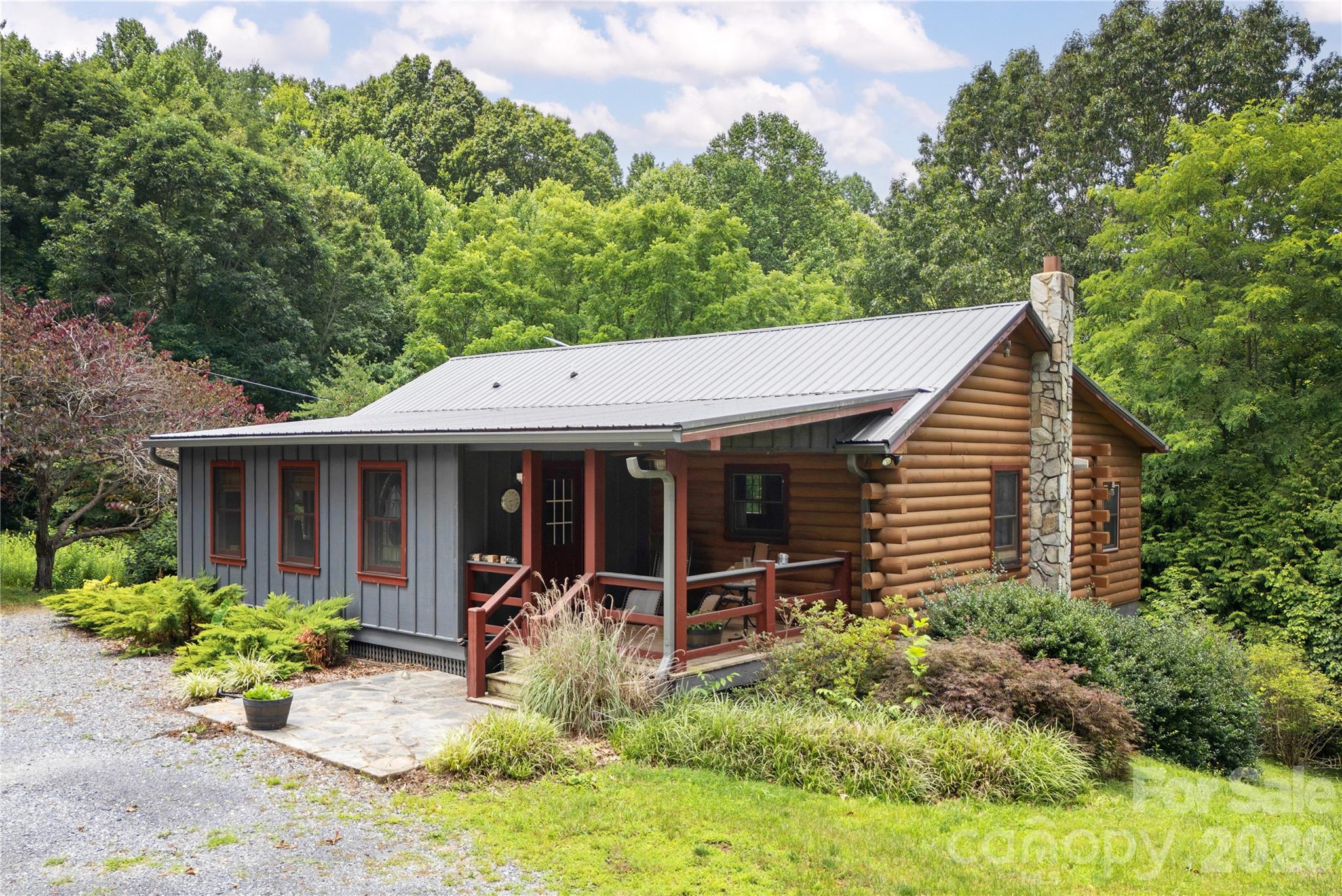 47 Buchanan Lane Property Photo 2